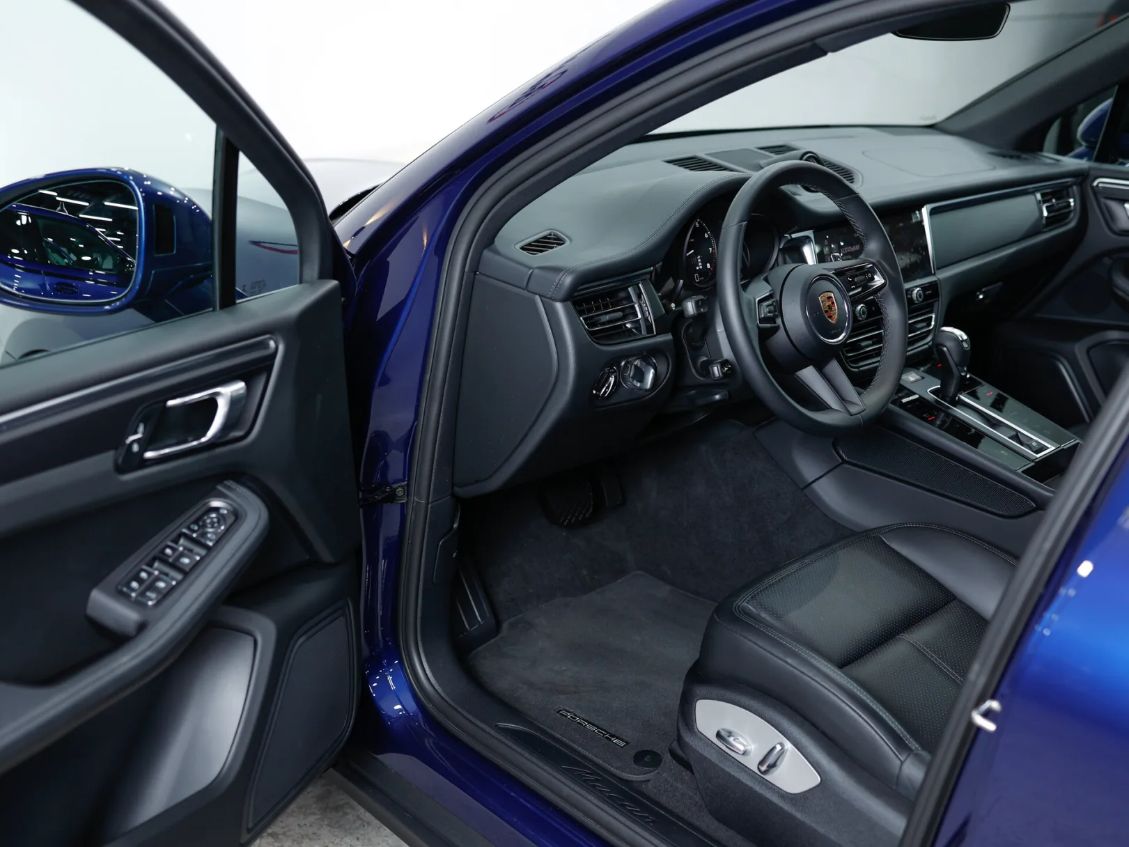 Porsche Macan Базовая I Рестайлинг 2, 2022 — экстерьер, фото 7