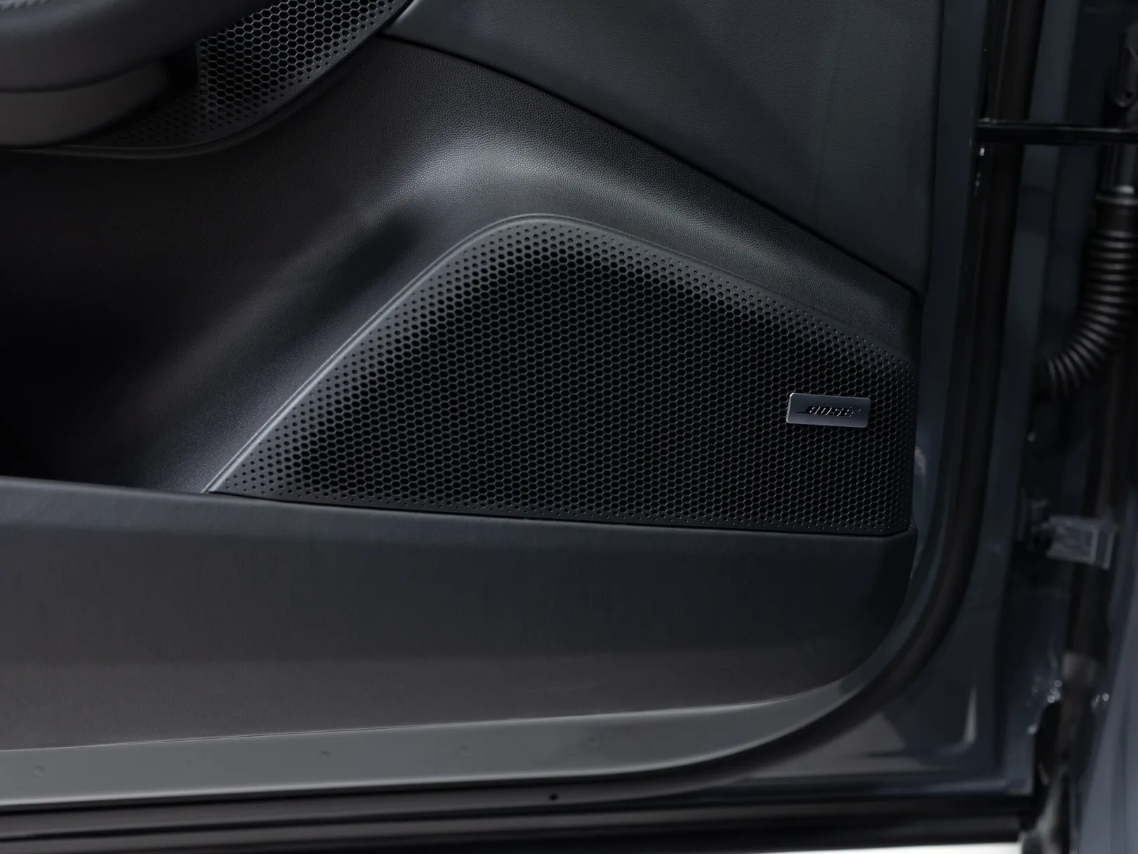 Porsche Macan 4S Electric II, 2025 — экстерьер, фото 9