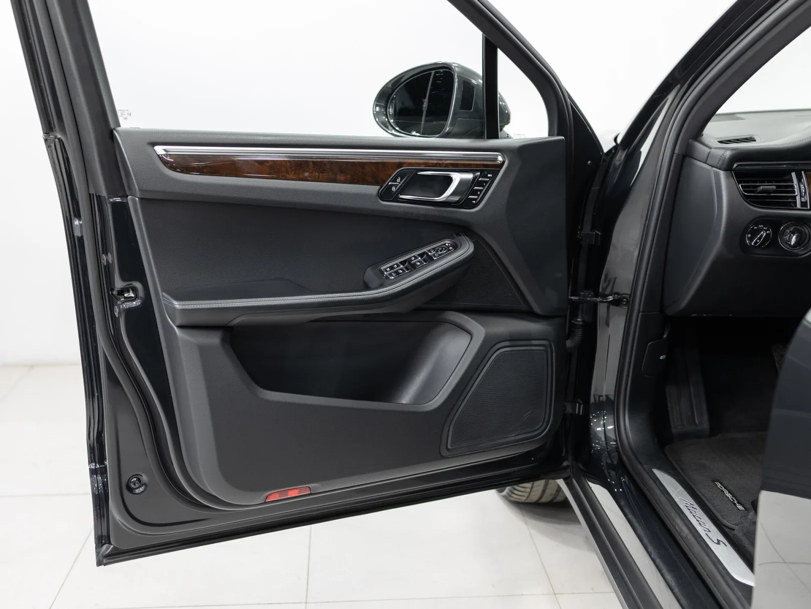 Porsche Macan S I Рестайлинг, 2019 — экстерьер, фото 8