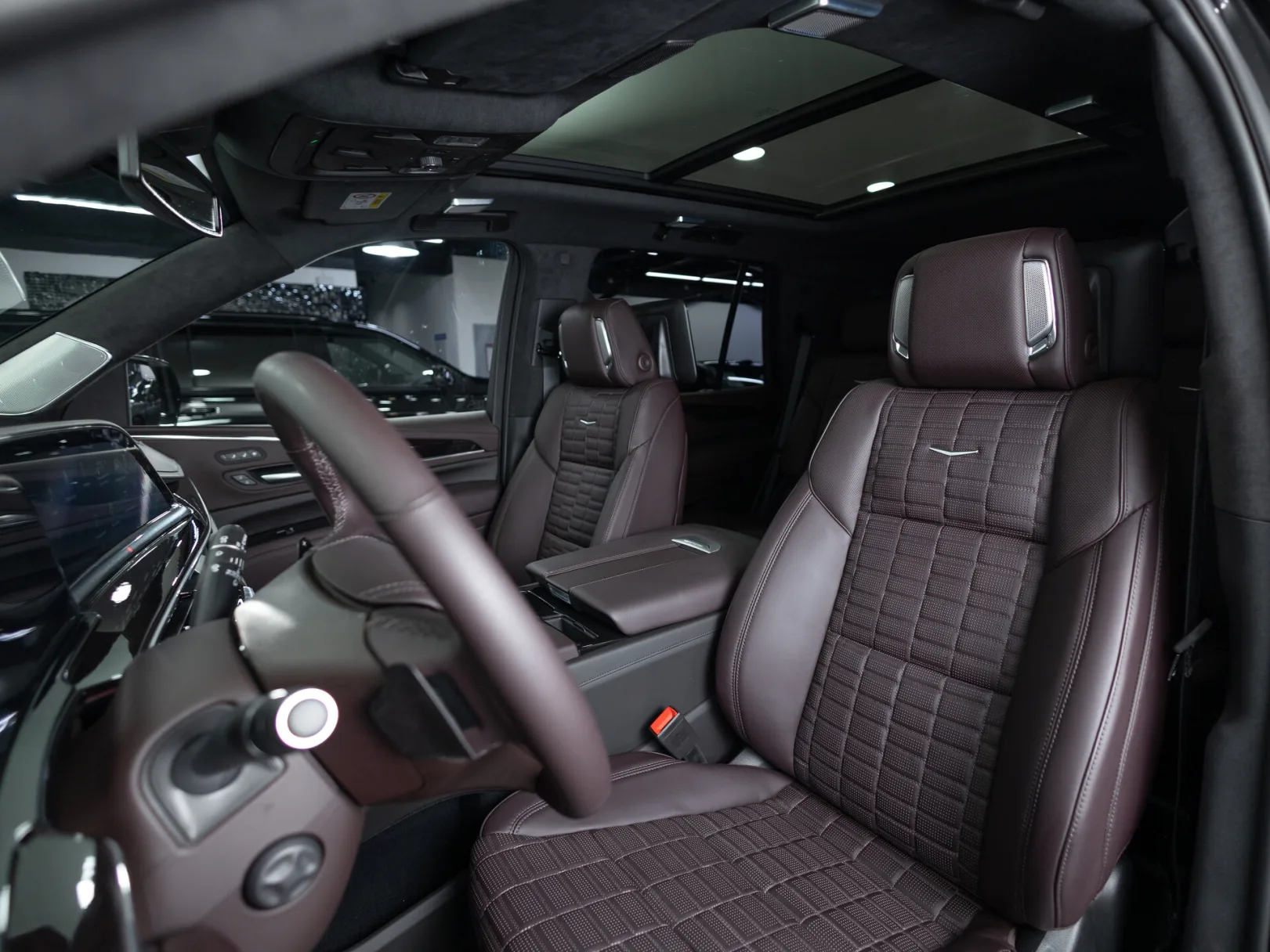 Cadillac Escalade Premium Luxury Platinum V, 2023 — экстерьер, фото 11
