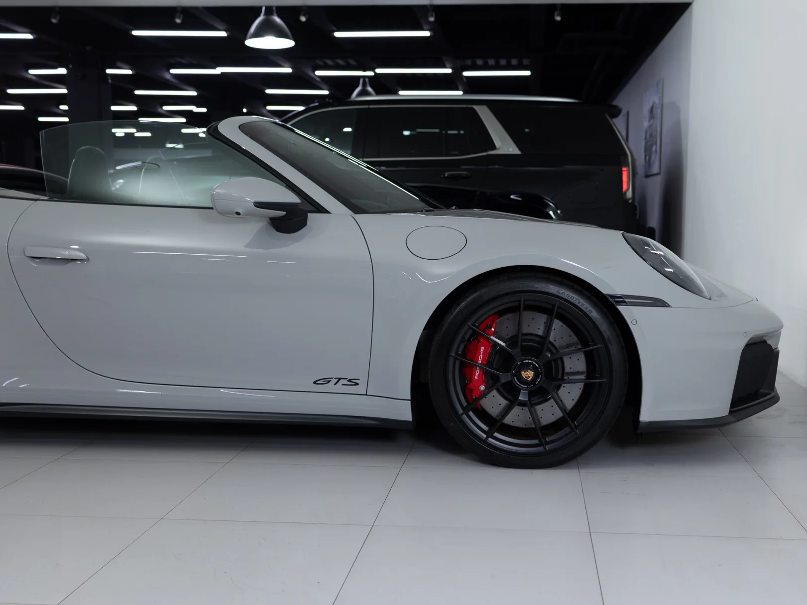 Porsche 911 Carrera 4 GTS VIII (992) Рестайлинг, 2025 — экстерьер, фото 39