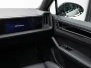 Porsche Cayenne GTS Coupé III Рестайлинг, 2025 — экстерьер, фото 18