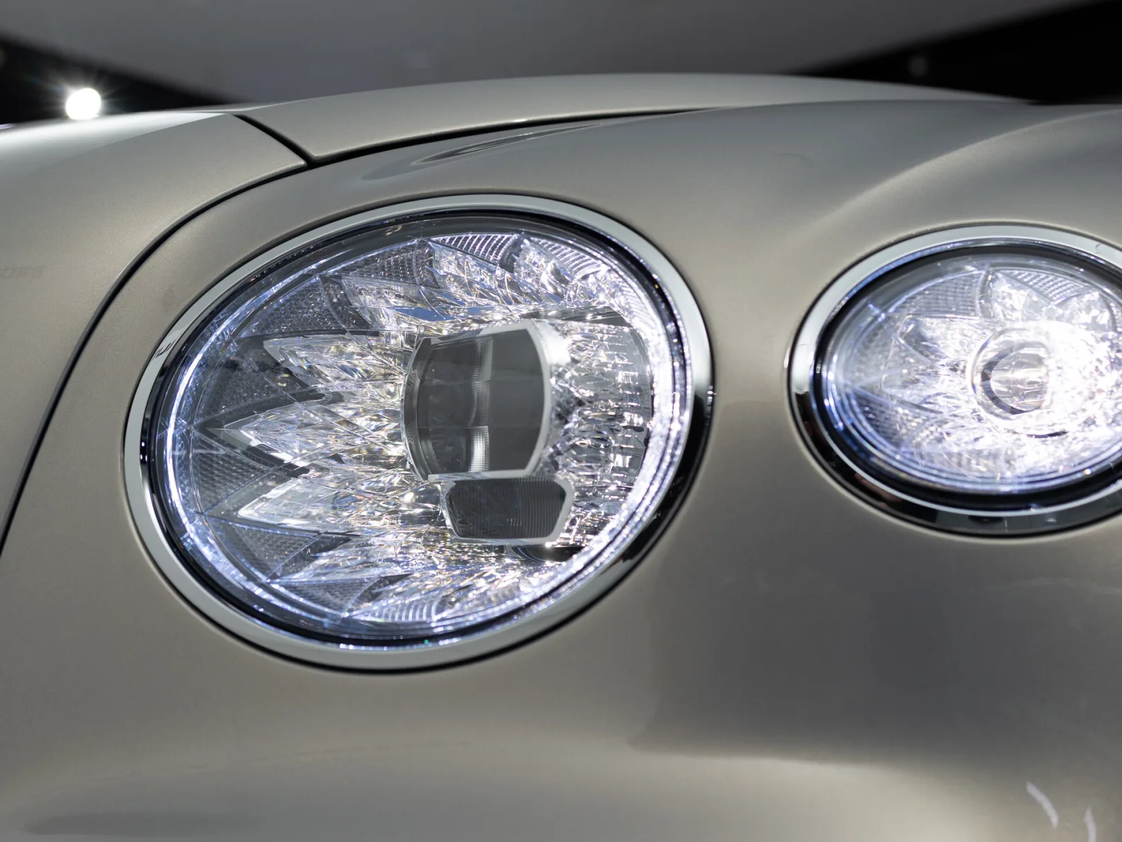 Bentley Flying Spur Individual III, 2022 — экстерьер, фото 37