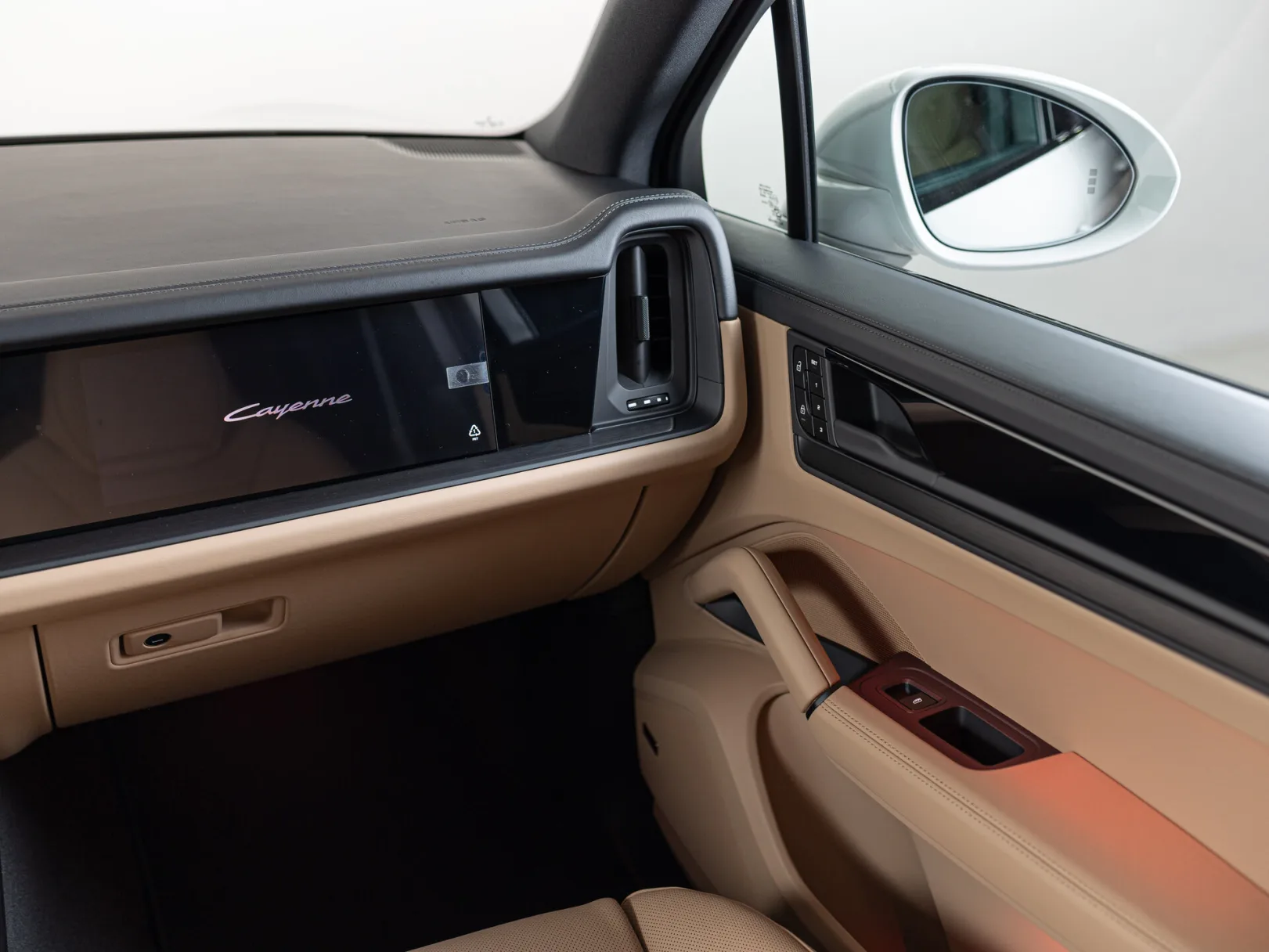 Porsche Cayenne E-Hybrid III Рестайлинг, 2026 — экстерьер, фото 19
