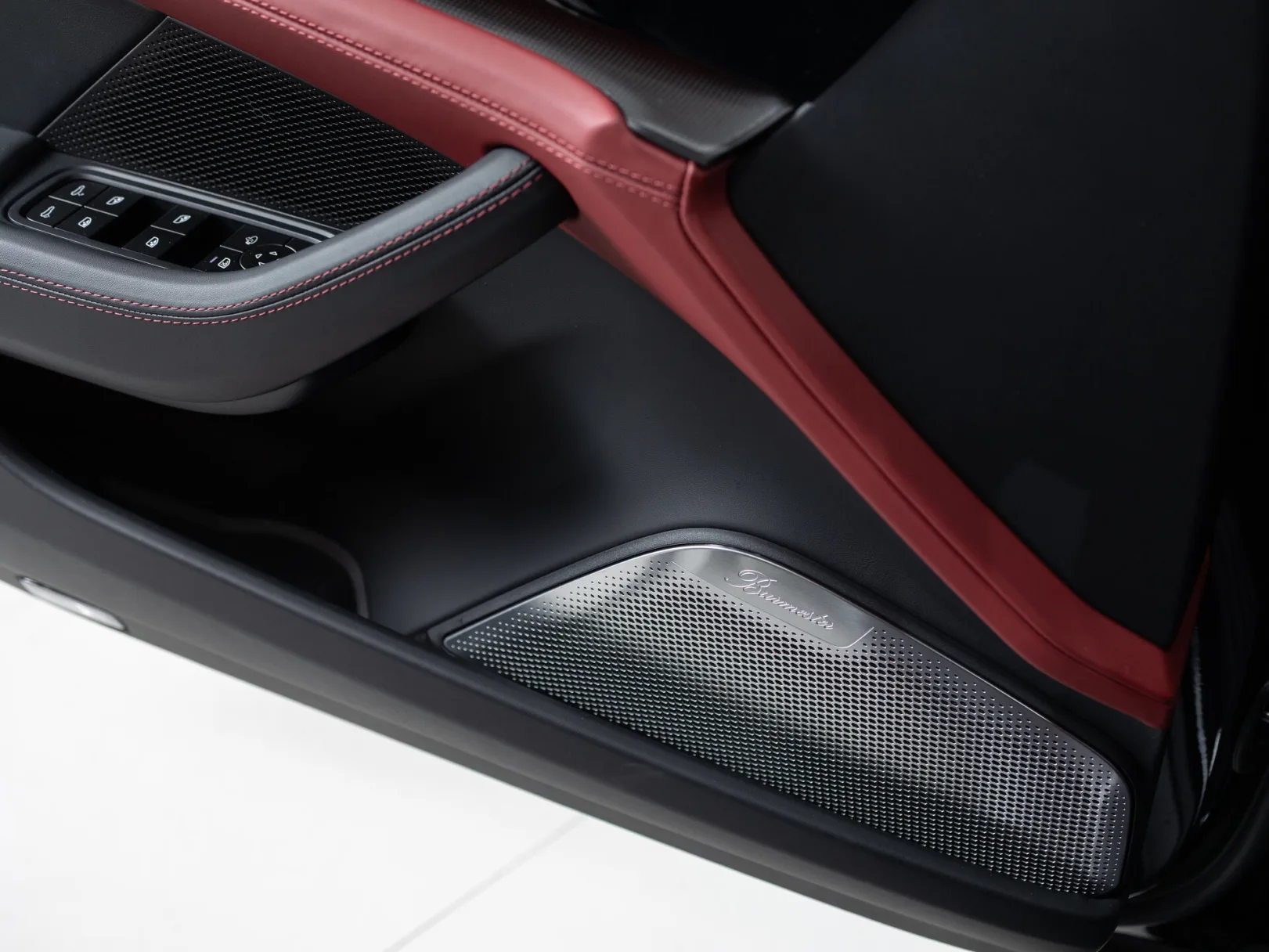 Porsche Panamera GTS III, 2024 — экстерьер, фото 13