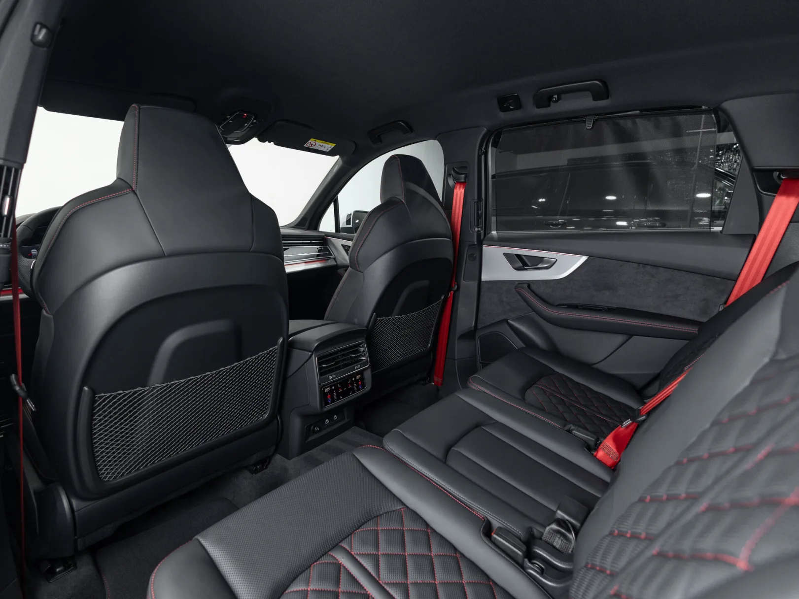 Audi Q7 55 TFSI quattro tiptronic II (4M) Рестайлинг 2, 2024 — экстерьер, фото 29