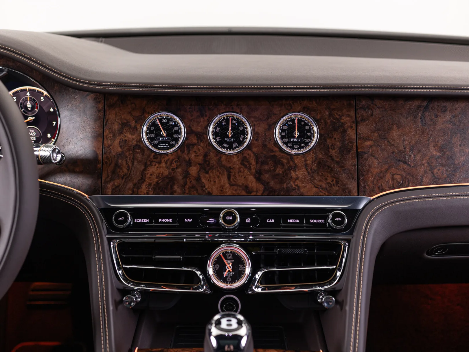 Bentley Flying Spur Individual III, 2022 — экстерьер, фото 19