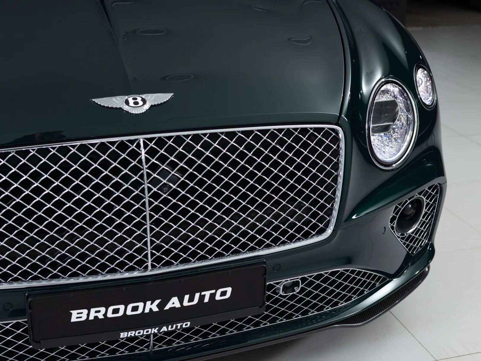 Bentley Continental GT III, 2021 — экстерьер, фото 33