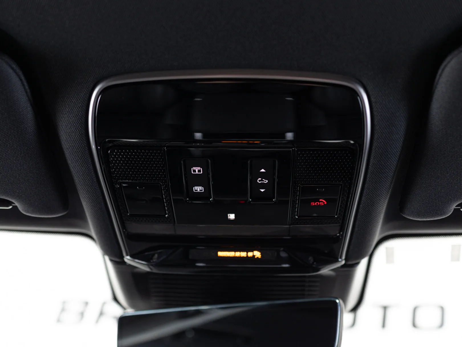 Land Rover Range Rover SE (USA) V, 2025 — экстерьер, фото 17