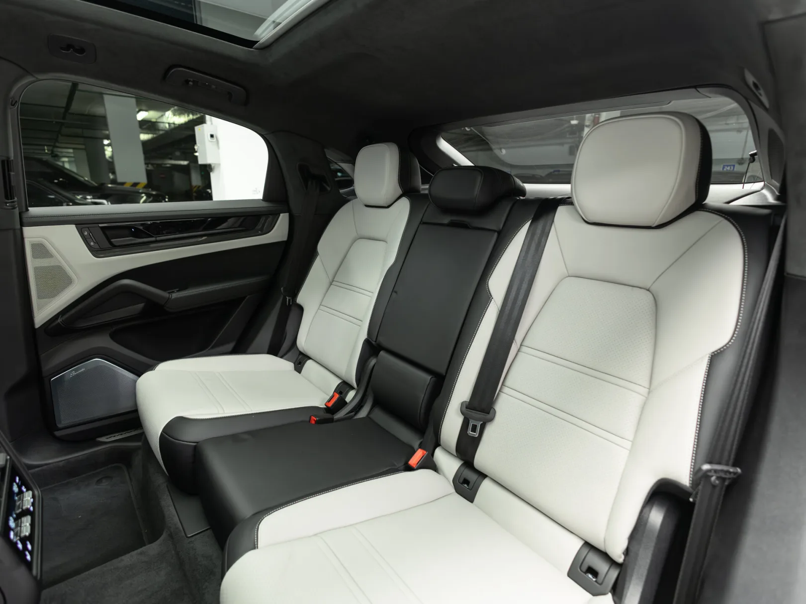 Porsche Cayenne GTS Coupé III Рестайлинг, 2026 — экстерьер, фото 29