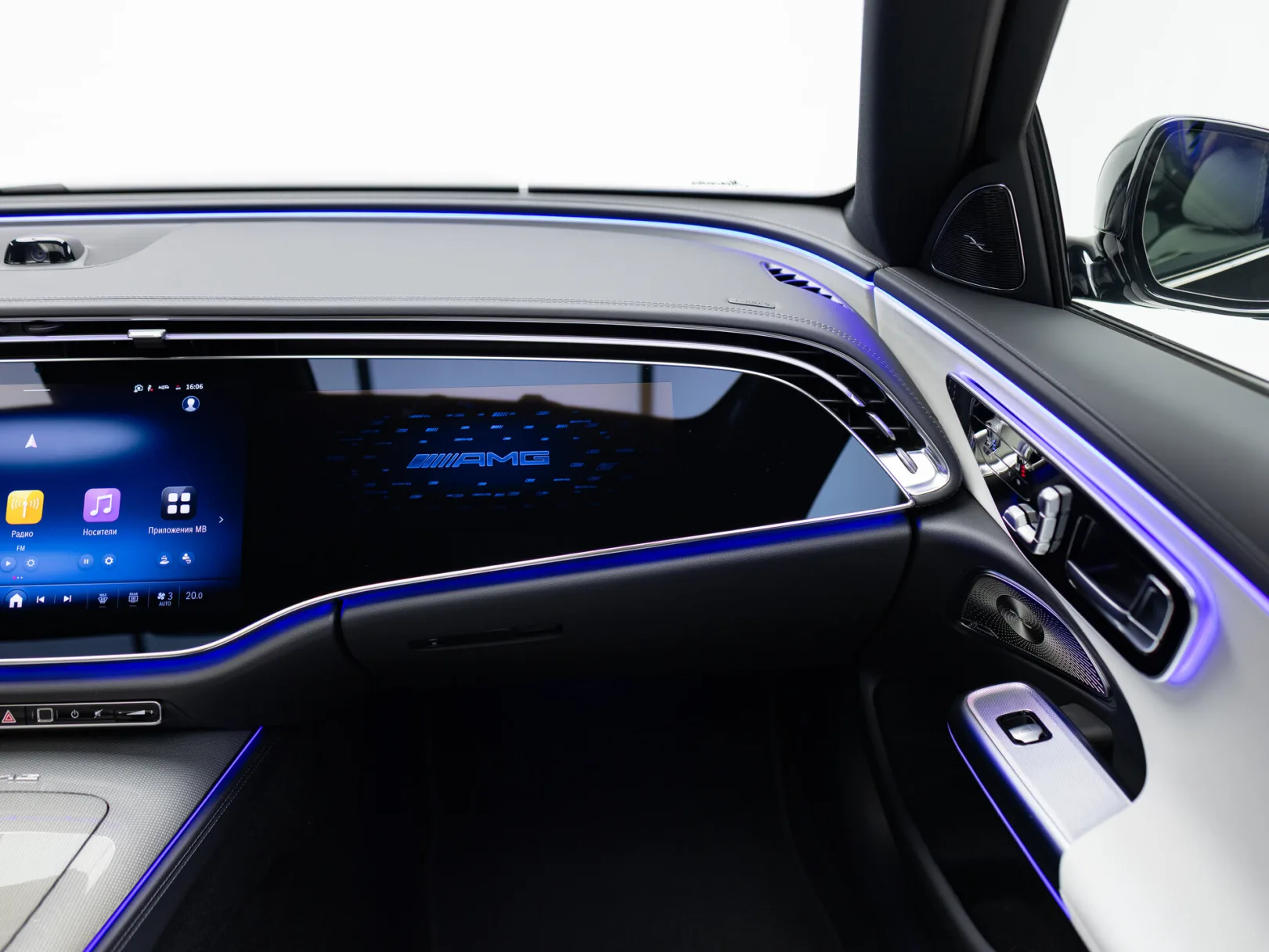 Mercedes-Benz E-Класс AMG E 53 4MATIC+ VI (W214), 2026 — экстерьер, фото 21