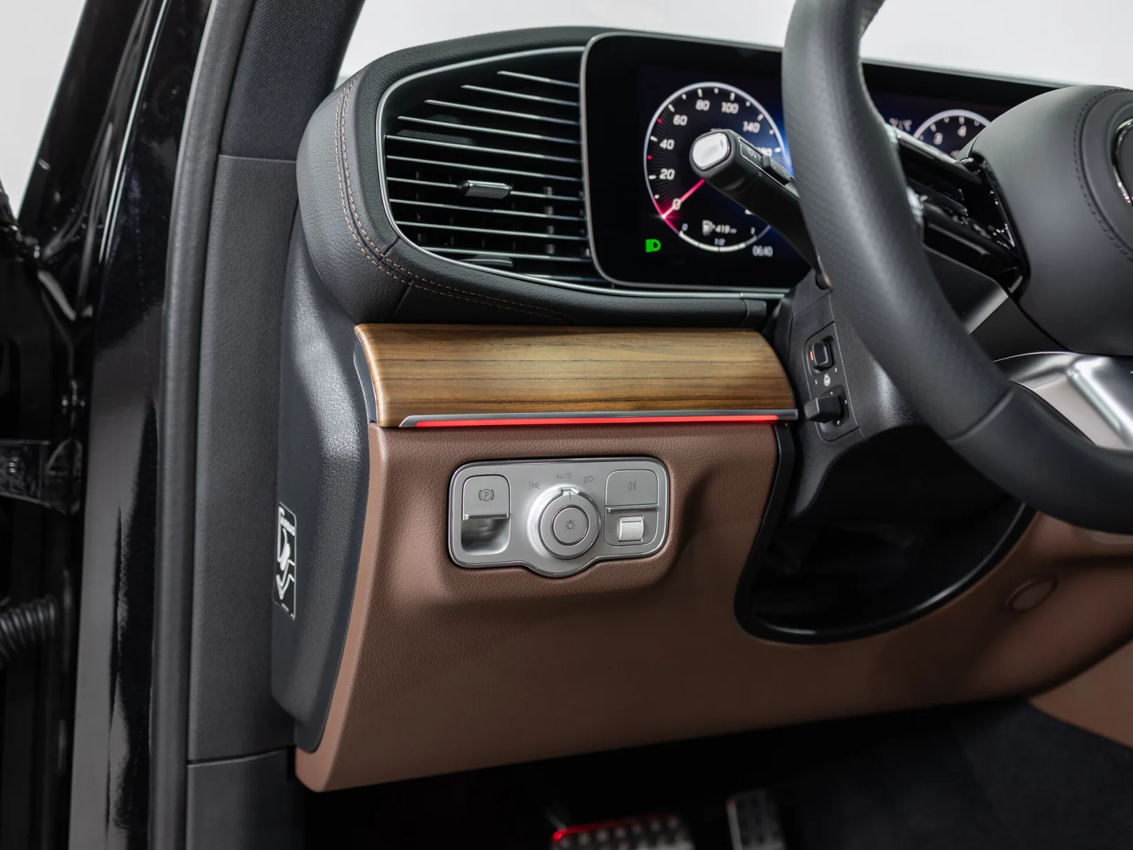 Mercedes-Benz GLS 450 4MATIC II (X167) Рестайлинг, 2025 — экстерьер, фото 14