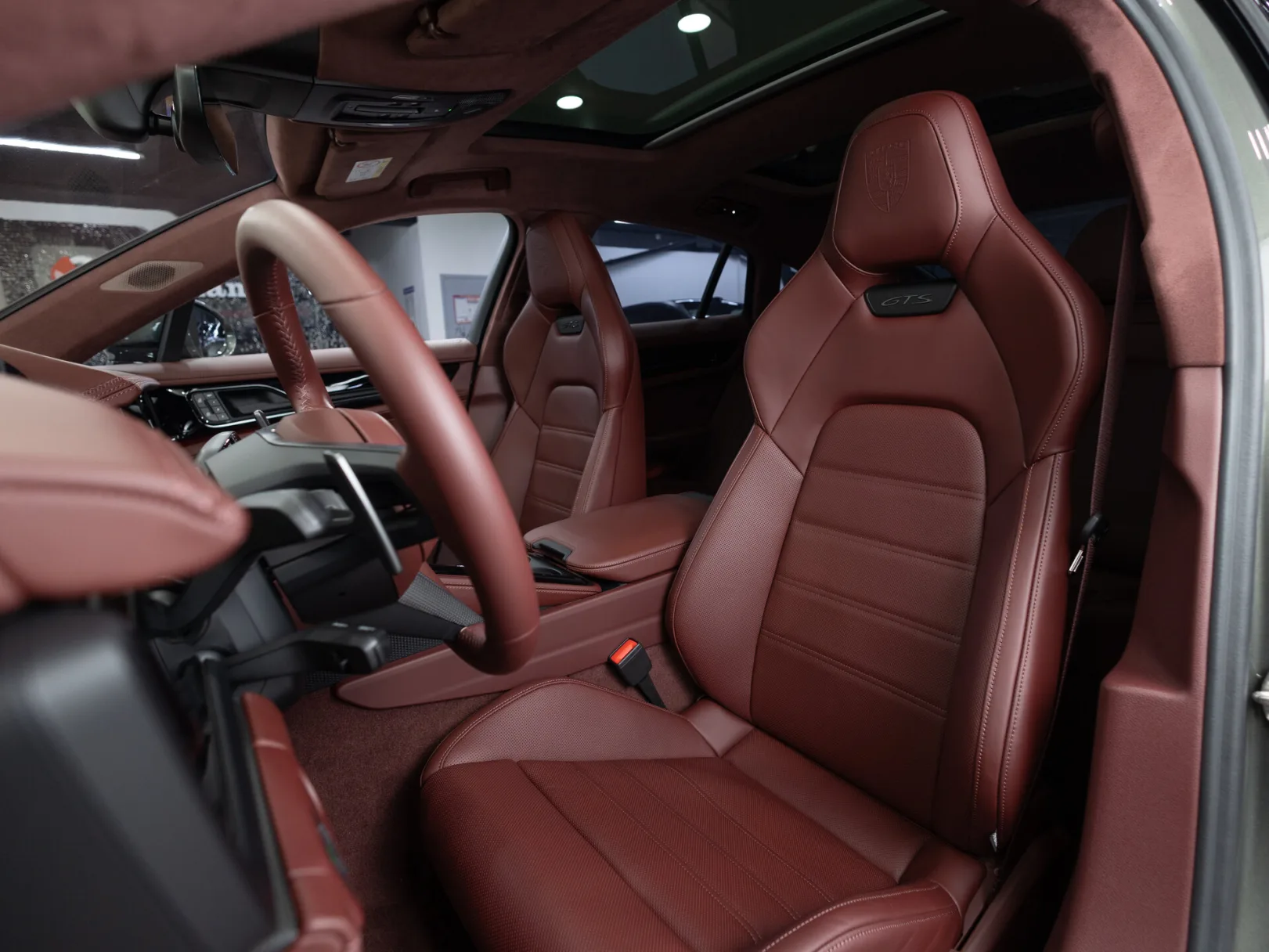 Porsche Panamera GTS III, 2025 — экстерьер, фото 10
