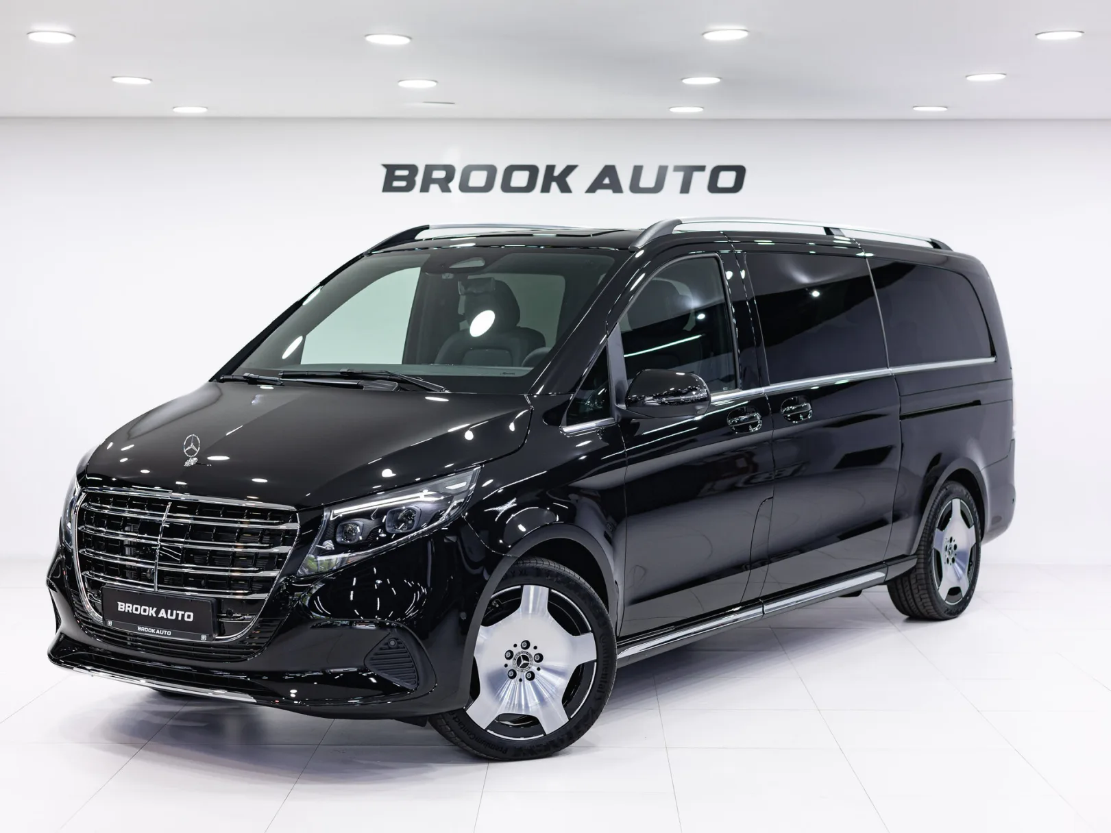 Mercedes-Benz V-Класс Avantgarde III (W447) Рестайлинг 2, 2025 — экстерьер, фото 1