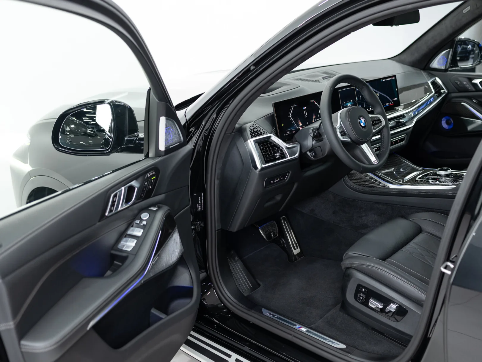 BMW X7 xDrive40d M Sport Pro I (G07) Рестайлинг, 2025 — экстерьер, фото 7