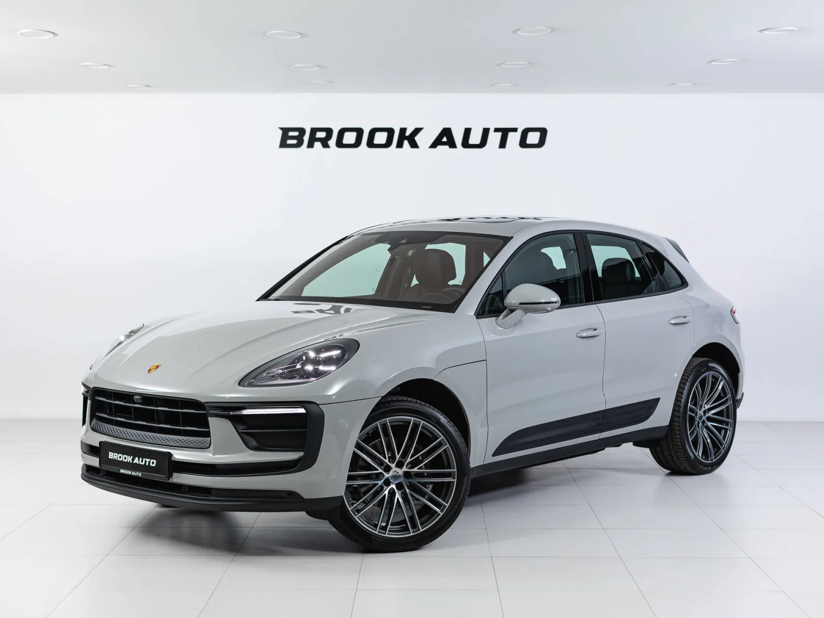 Porsche Macan Базовая I Рестайлинг 2, 2025 — экстерьер, фото 1