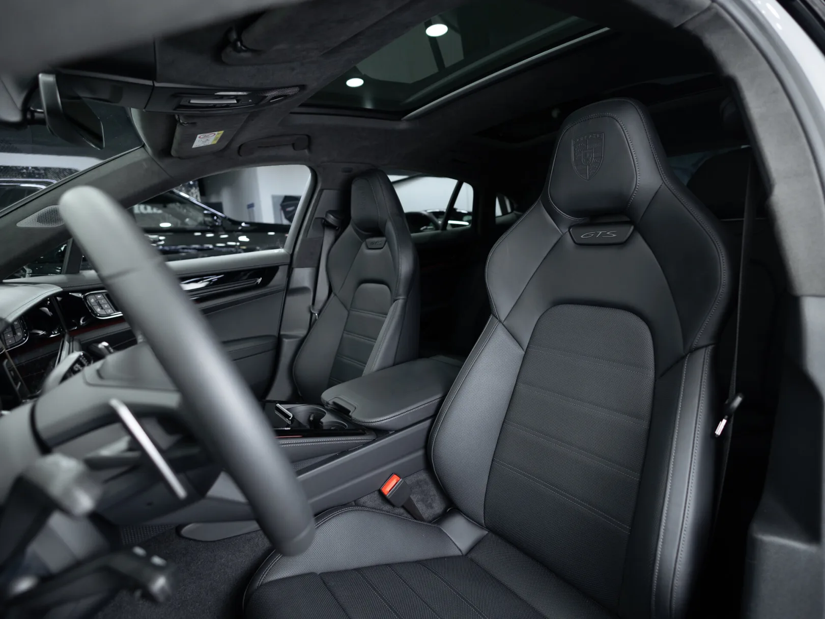 Porsche Panamera GTS III, 2024 — экстерьер, фото 12