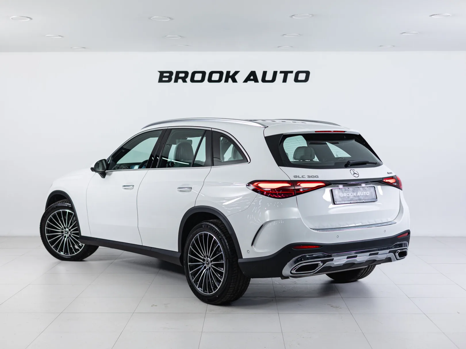 Mercedes-Benz GLC 300 4MATIC II (X254), 2025 — экстерьер, фото 6