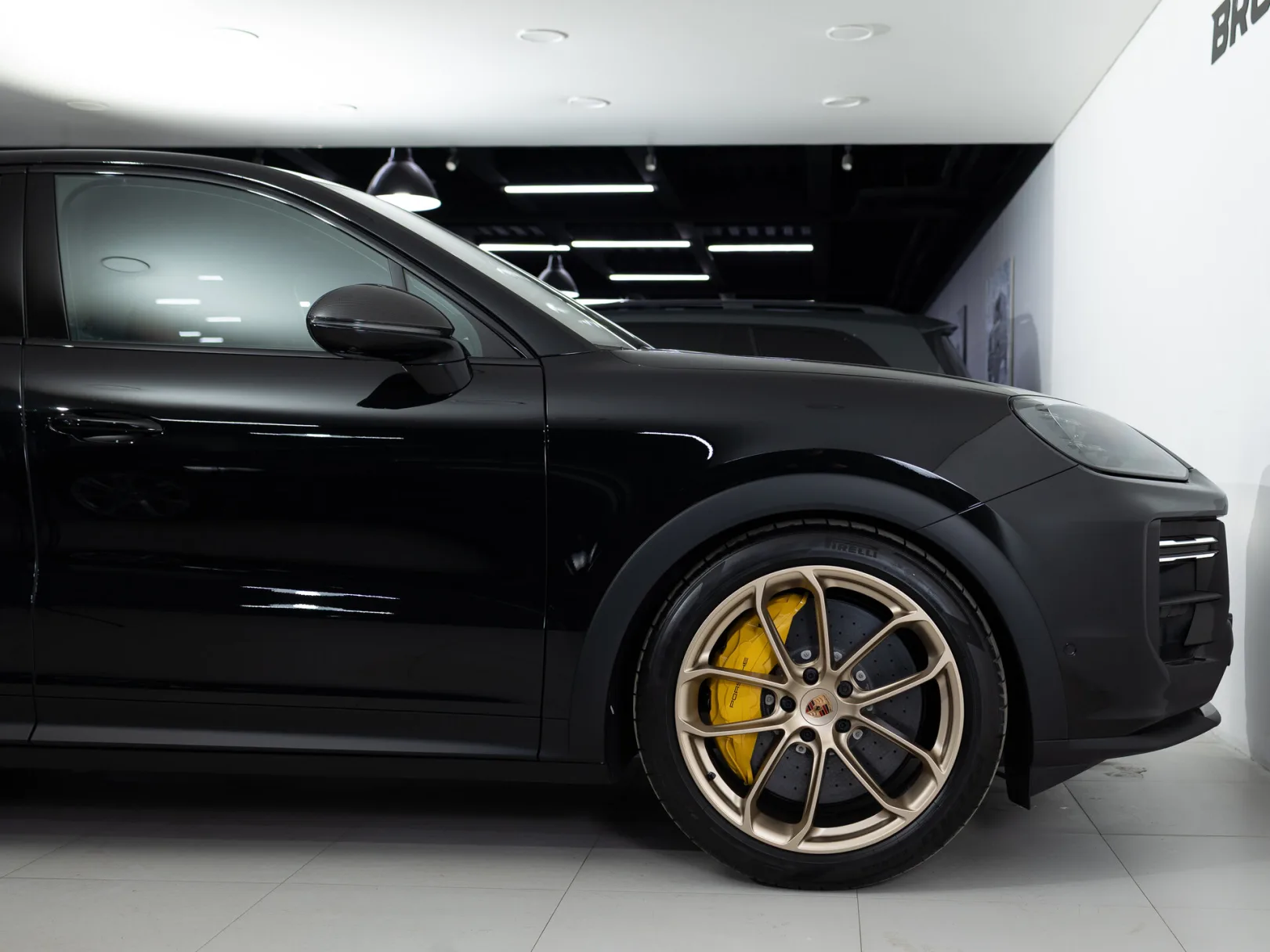 Porsche Cayenne Turbo GT III Рестайлинг, 2026 — экстерьер, фото 37