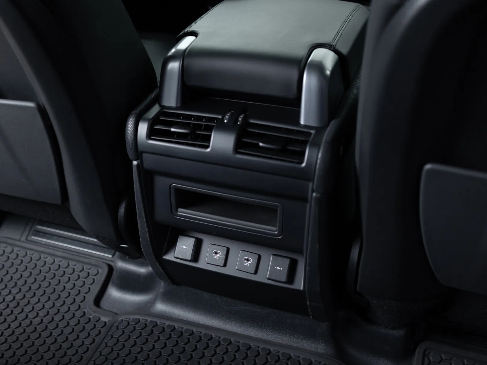 Land Rover Defender X-Dynamic HSE II, 2021 — экстерьер, фото 38