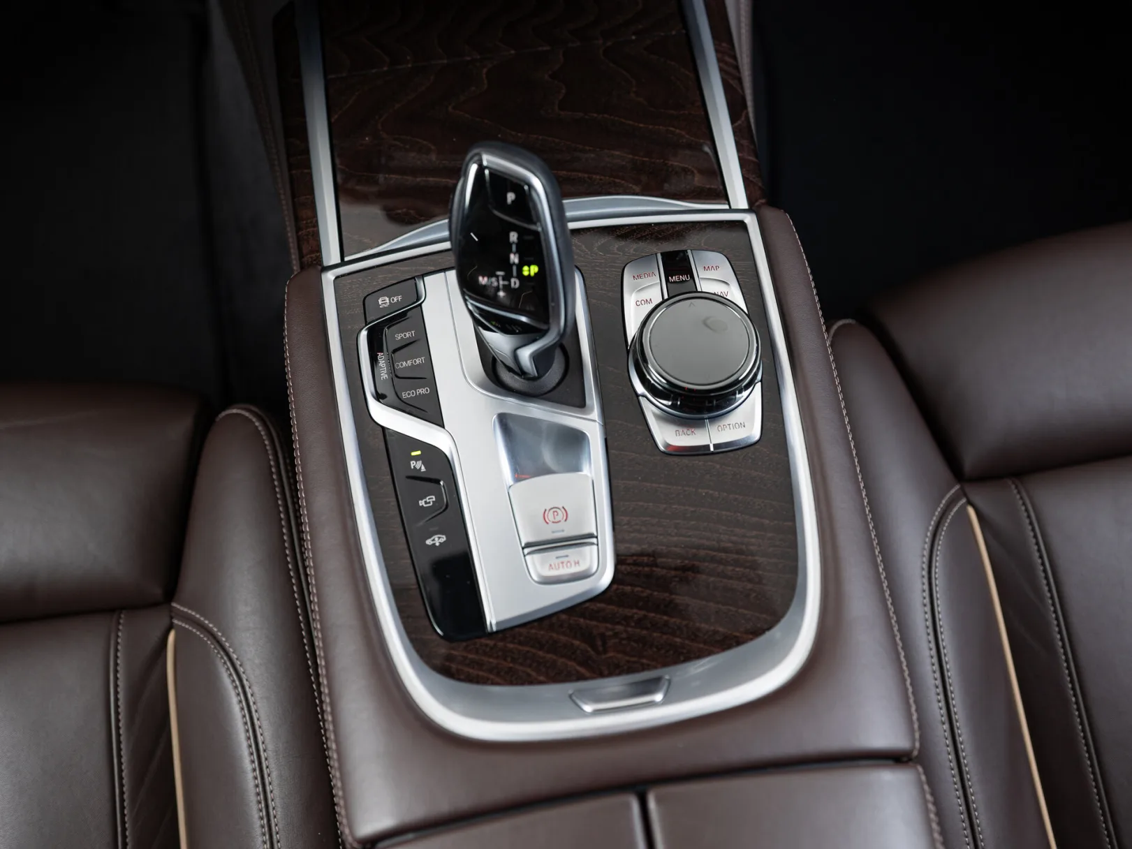 BMW 7 серии VI (G11/G12) Рестайлинг, 2020 — экстерьер, фото 18