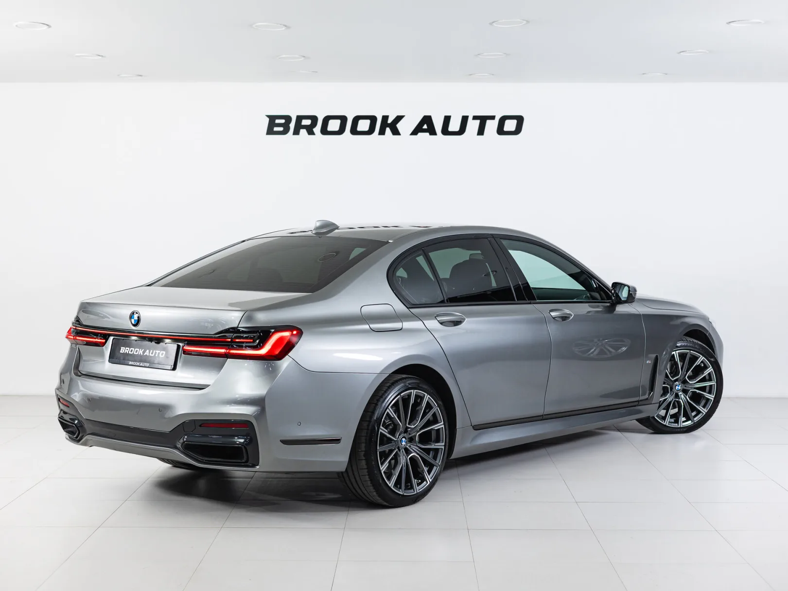 BMW 7 серии VI (G11/G12) Рестайлинг, 2020 — экстерьер, фото 6