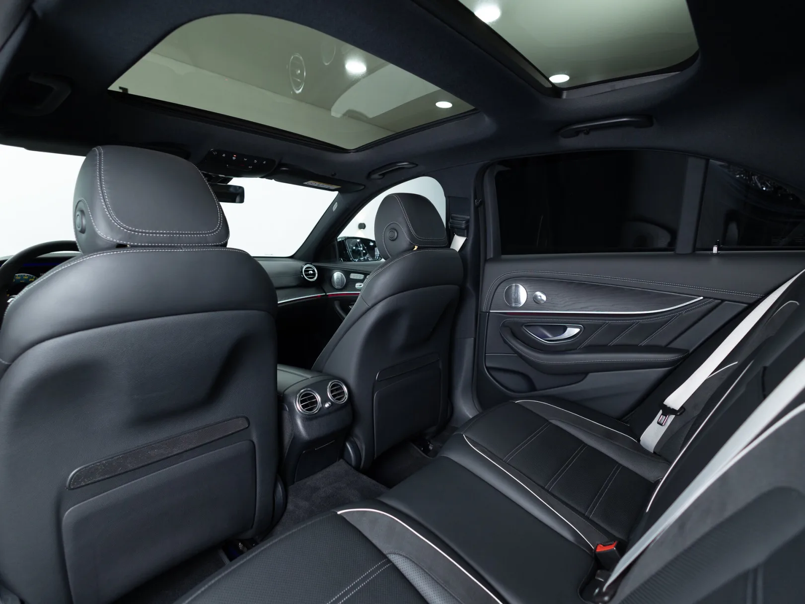 Mercedes-Benz E-Класс AMG E 63 S 4MATIC+ V (W213) Рестайлинг, 2020 — экстерьер, фото 22