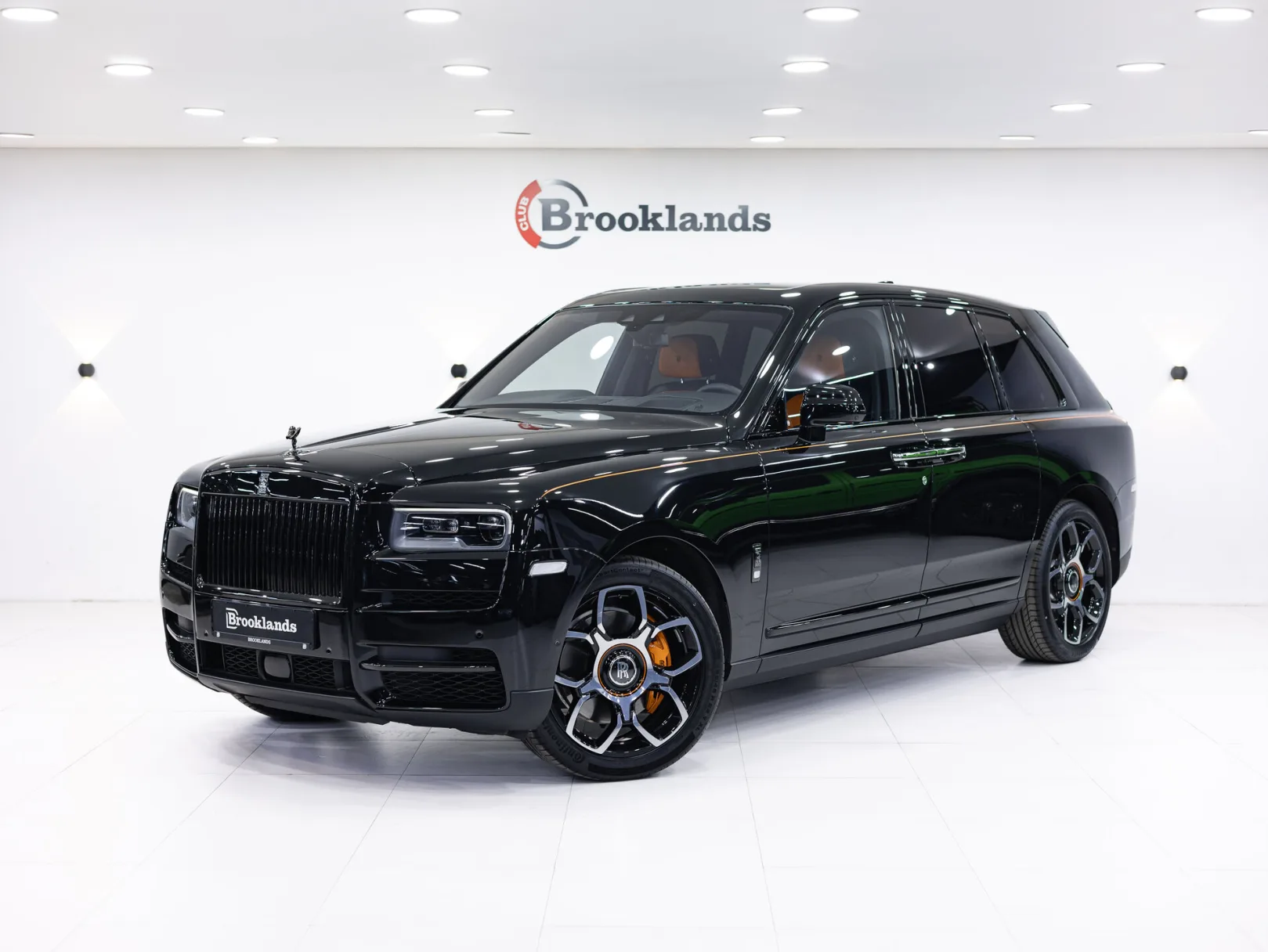Rolls-Royce Cullinan Individual I (Series I), 2023 — экстерьер, фото 1