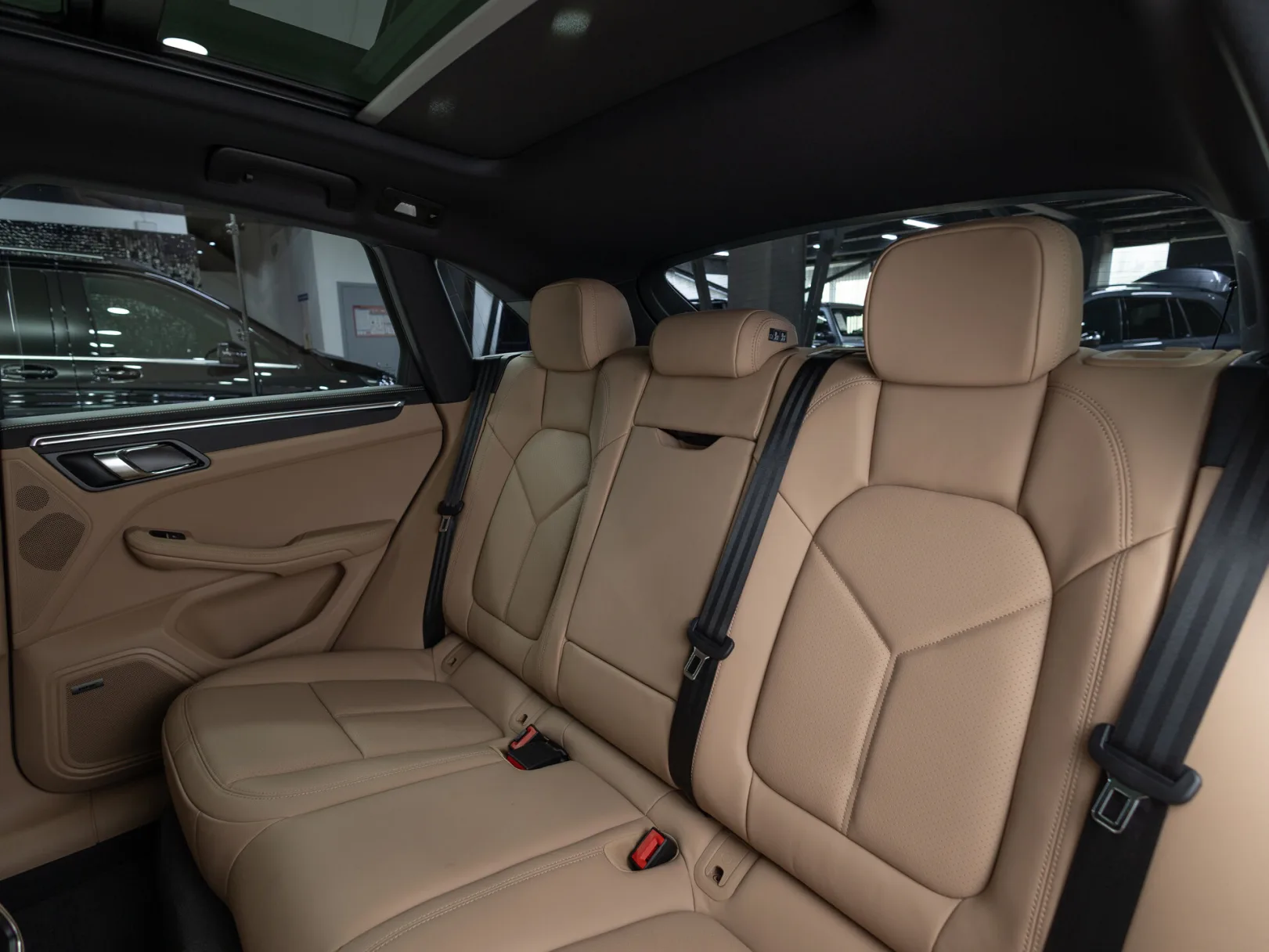 Porsche Macan T I Рестайлинг 2, 2025 — экстерьер, фото 25