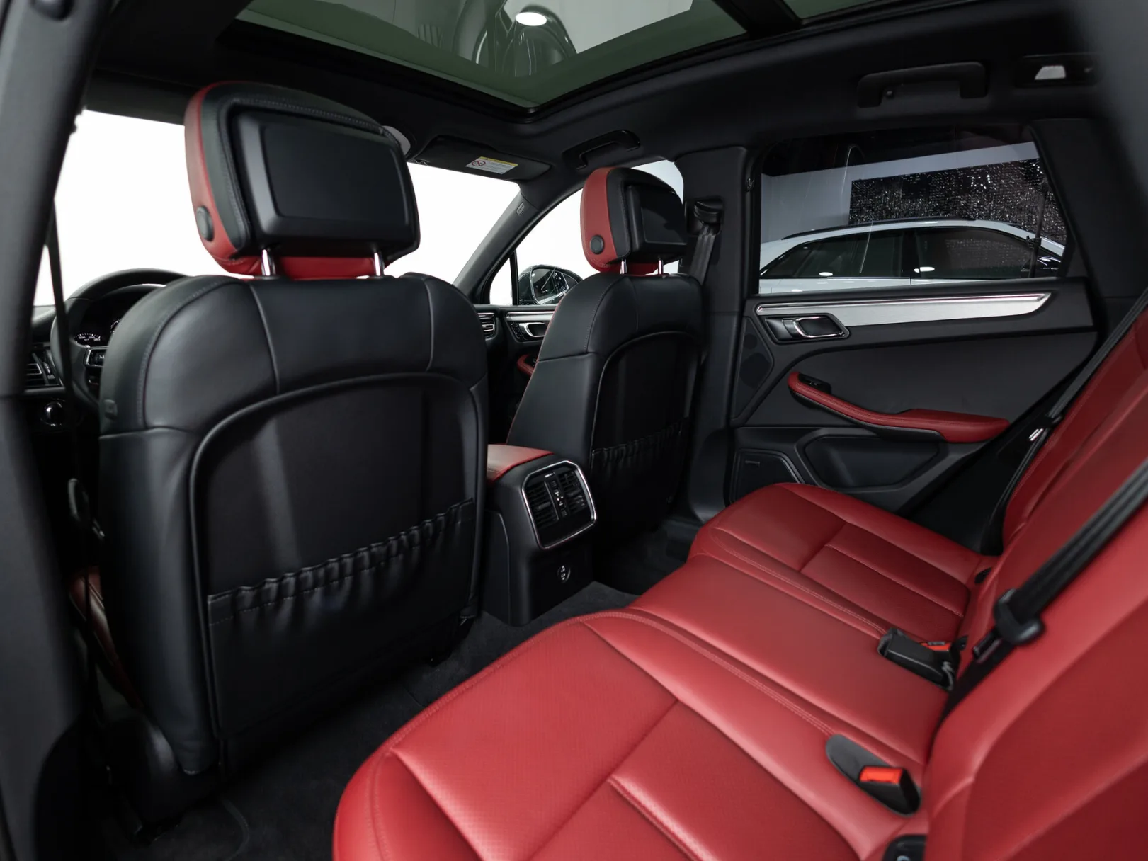 Porsche Macan Базовая I Рестайлинг 2, 2025 — экстерьер, фото 28