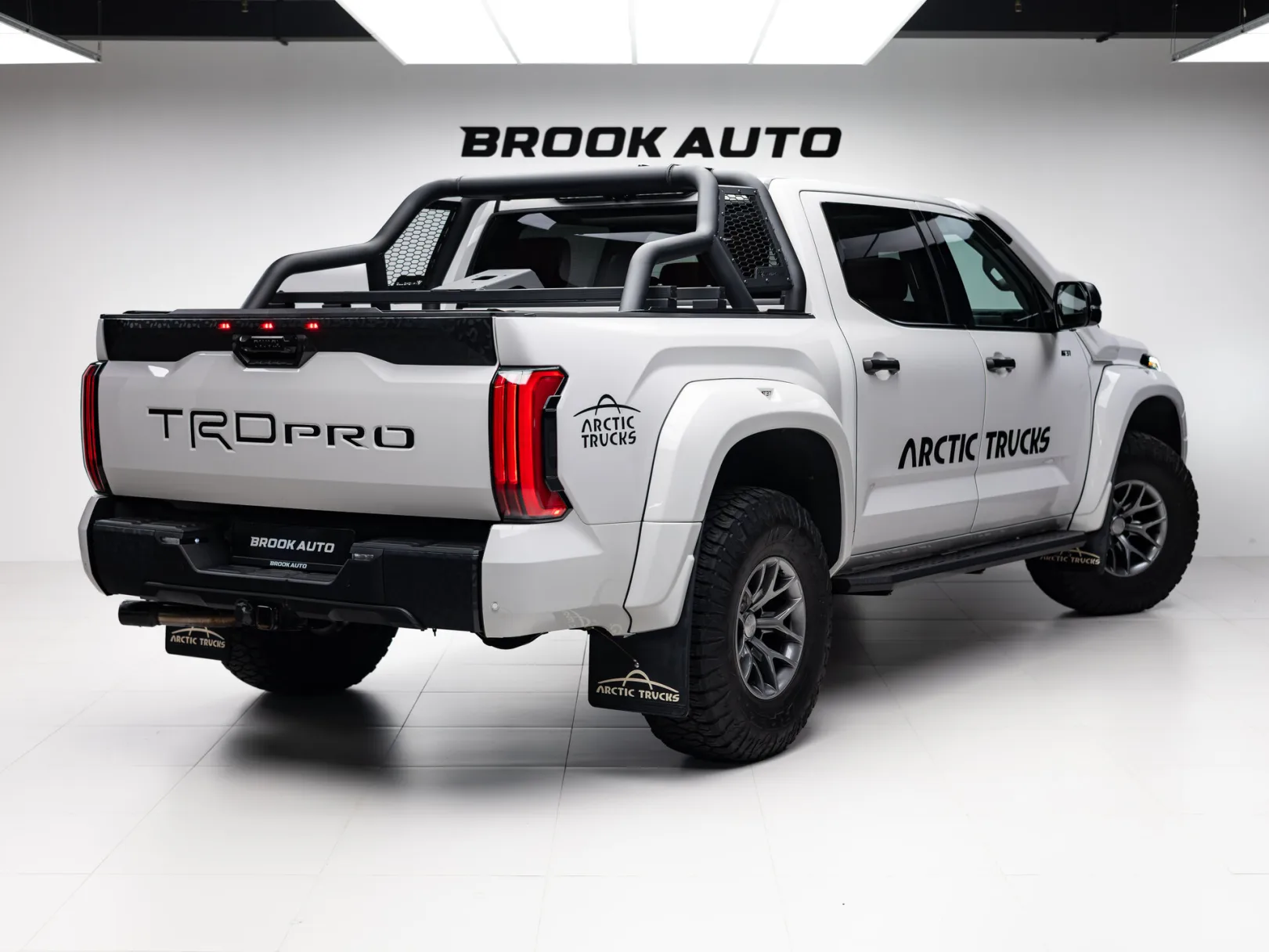 Toyota Tundra TRD Pro III, 2023 — экстерьер, фото 4