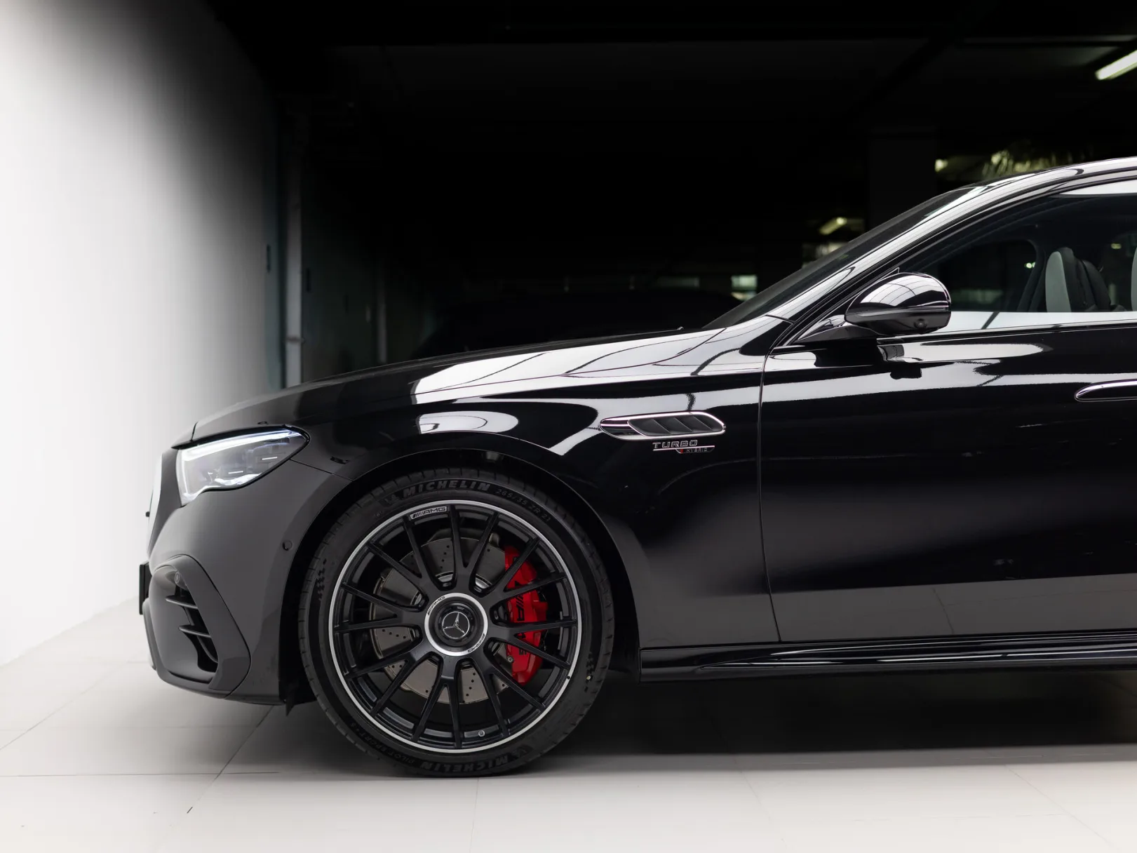 Mercedes-Benz E-Класс AMG E 53 4MATIC+ VI (W214), 2026 — экстерьер, фото 40