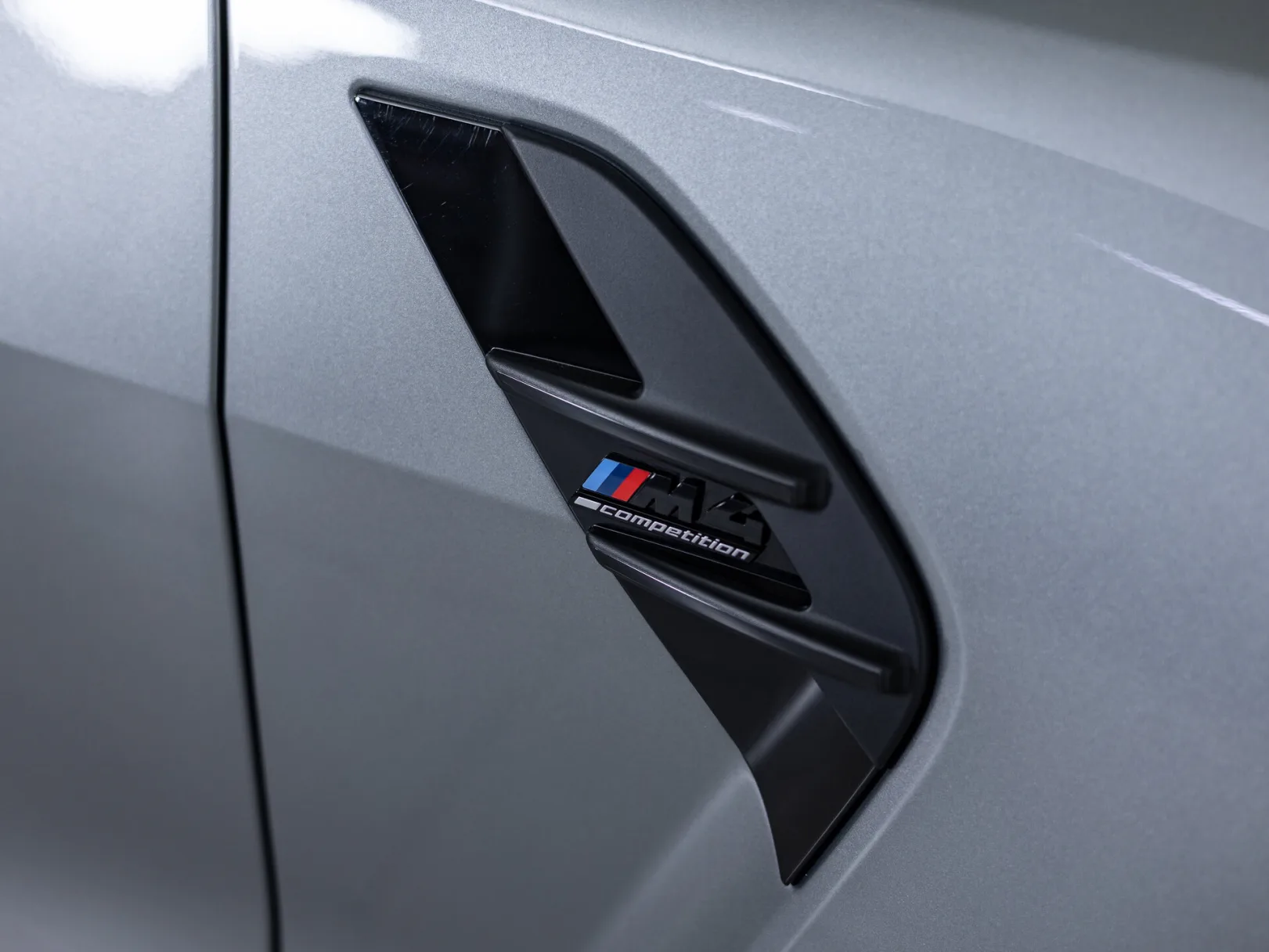 BMW M4 Competition xDrive G82/G83 Рестайлинг, 2025 — экстерьер, фото 30