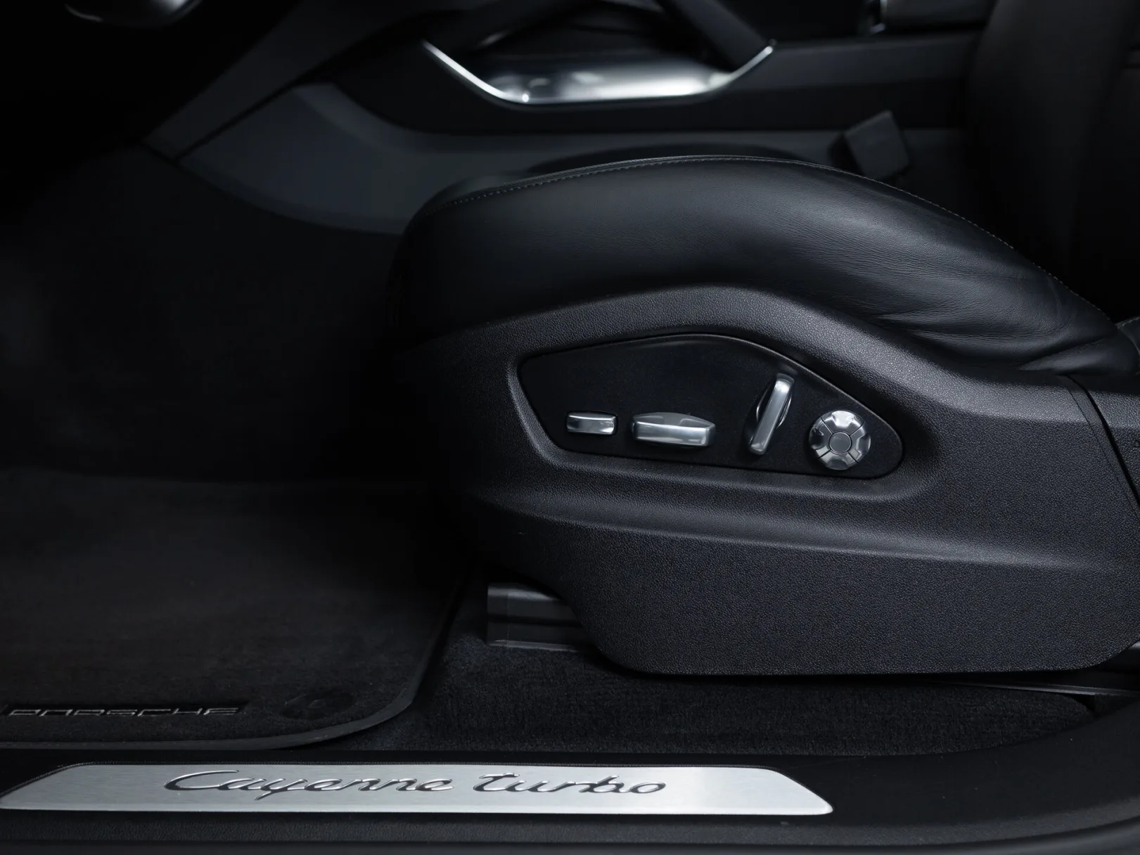 Porsche Cayenne Turbo III, 2019 — экстерьер, фото 14