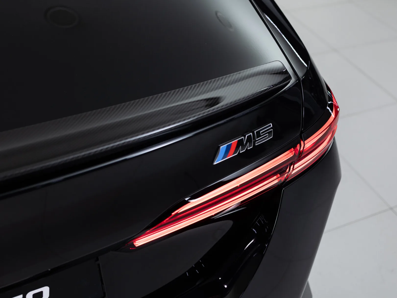 BMW M5 VII (G90), 2025 — экстерьер, фото 34