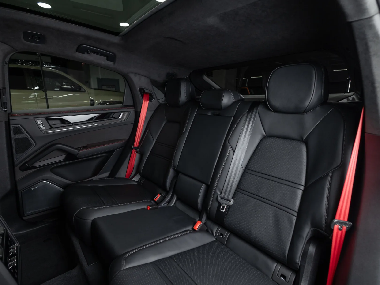 Porsche Cayenne GTS Coupé III Рестайлинг, 2026 — экстерьер, фото 32