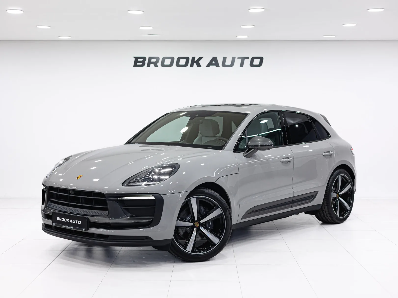 Porsche Macan T I Рестайлинг 2, 2025 — экстерьер, фото 1