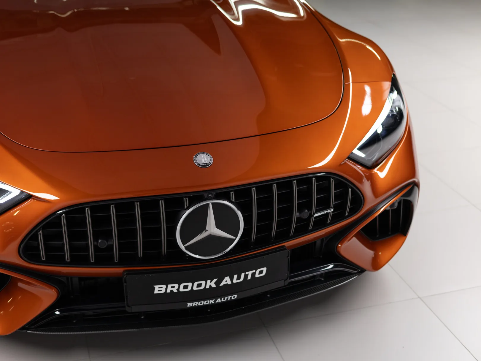 Mercedes-Benz SL-Класс AMG SL 63 S E Performance IV (R232), 2024 — экстерьер, фото 34