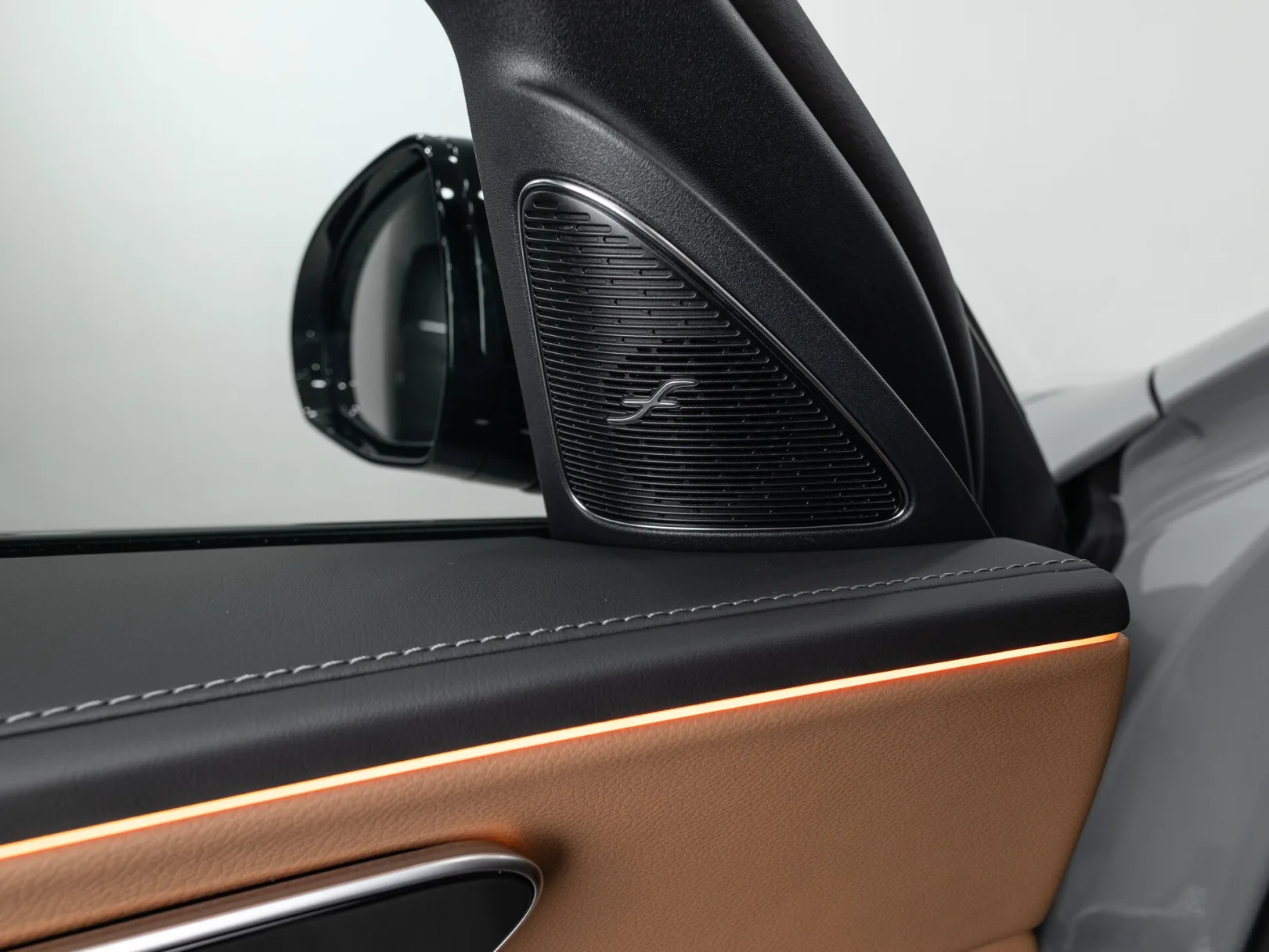 Mercedes-Benz E-Класс E 300 4MATIC AMG Line VI (W214, S214), 2026 — экстерьер, фото 9