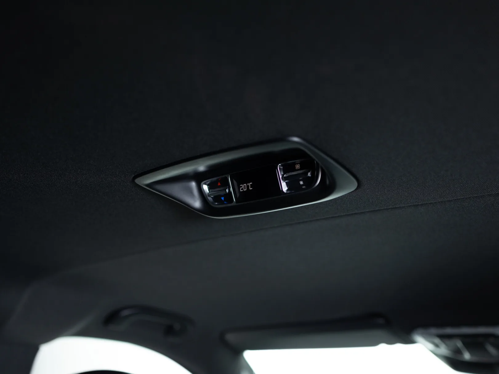 Mercedes-Benz V-Класс Exclusive III (W447) Рестайлинг 2, 2024 — экстерьер, фото 33