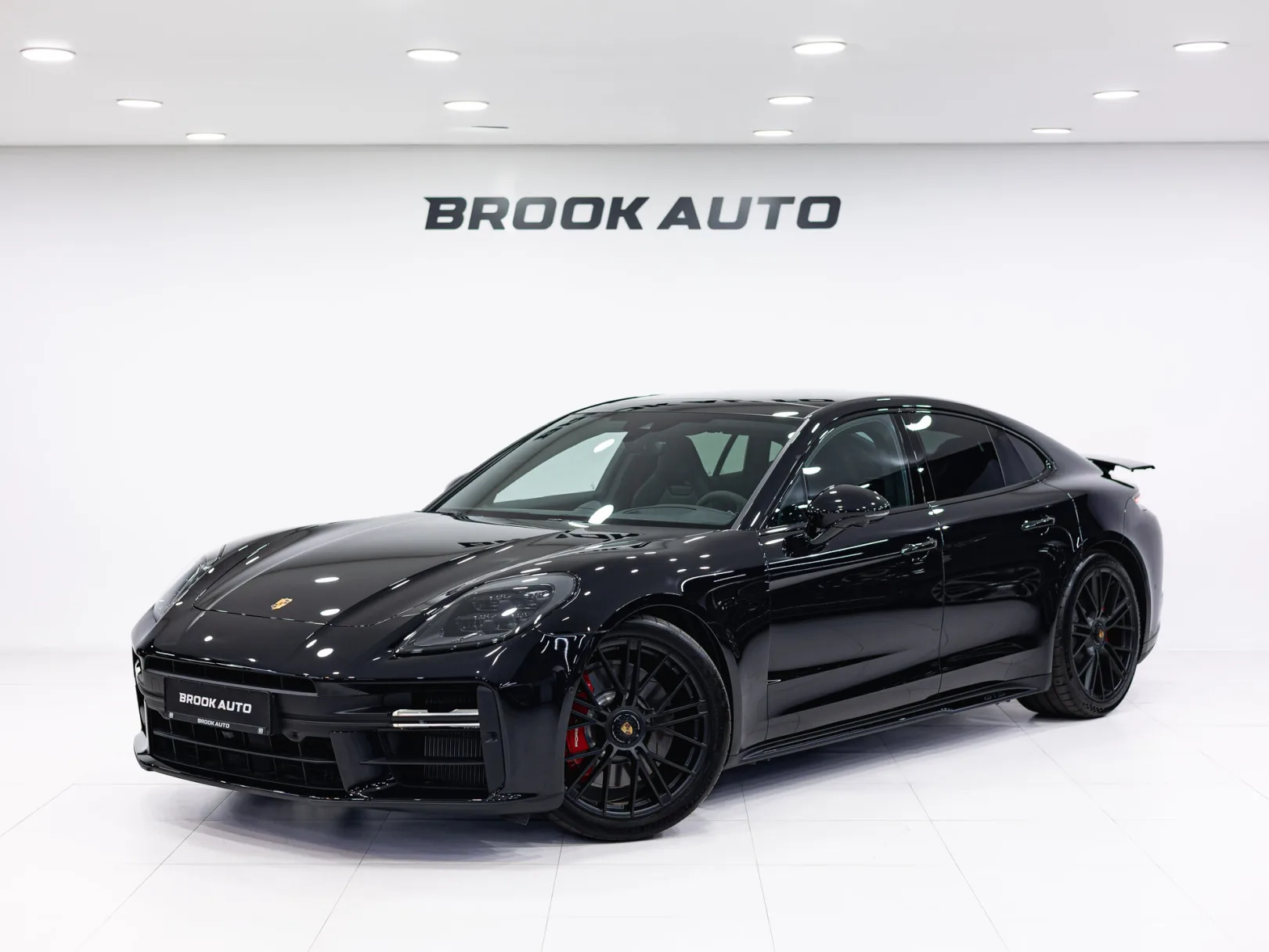 Porsche Panamera GTS III, 2025 — экстерьер, фото 1