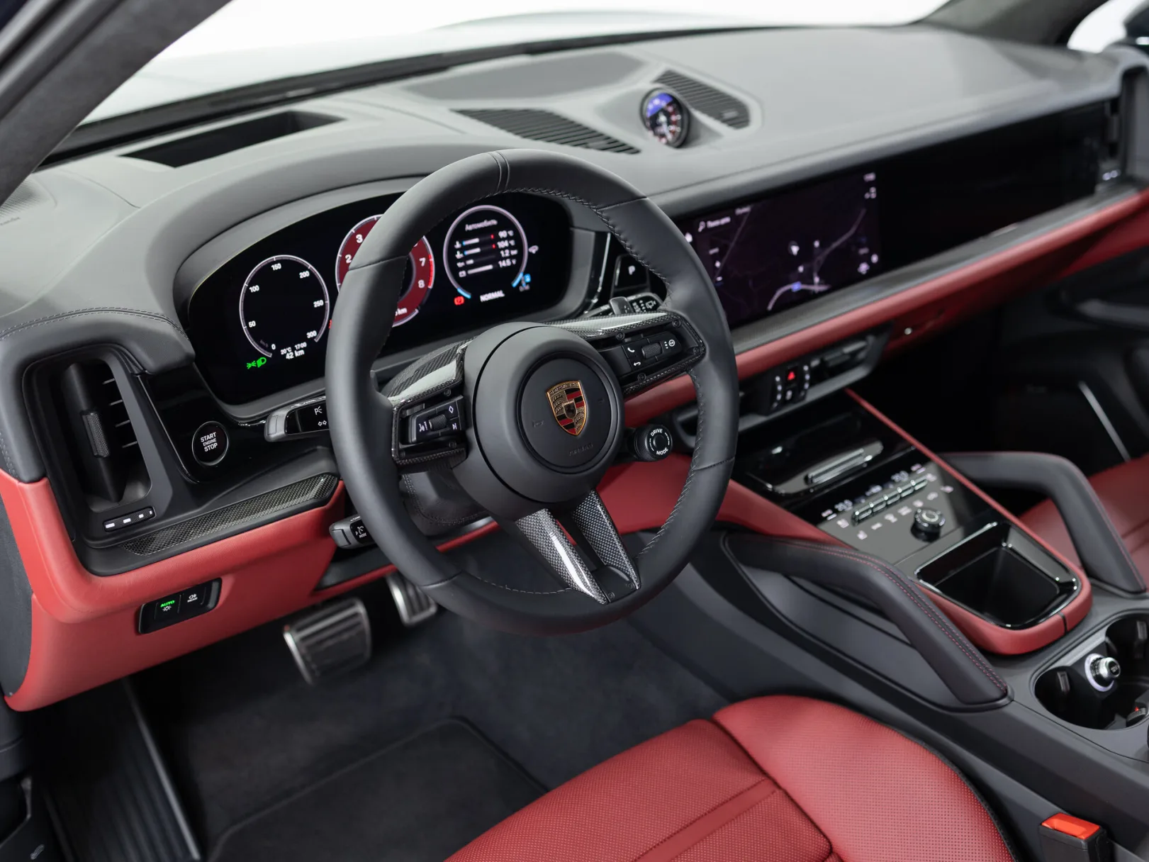 Porsche Cayenne GTS III Рестайлинг, 2024 — экстерьер, фото 10
