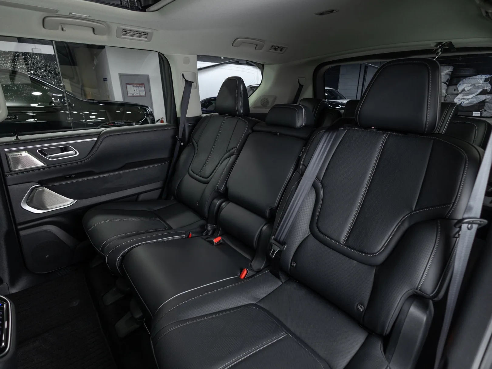 Infiniti QX80 Sensory II, 2026 — экстерьер, фото 33