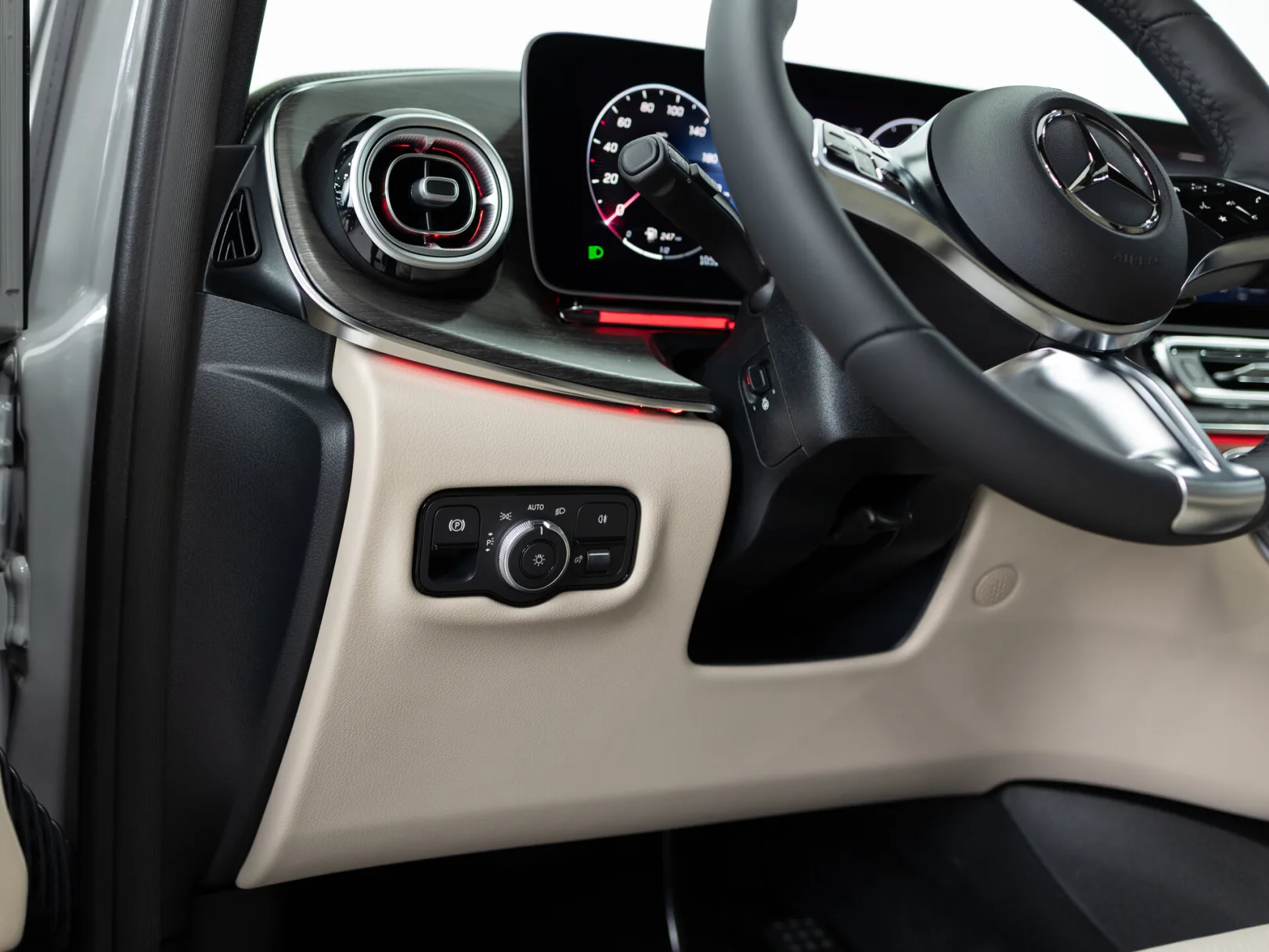 Mercedes-Benz V-Класс Exclusive III (W447) Рестайлинг 2, 2025 — экстерьер, фото 13