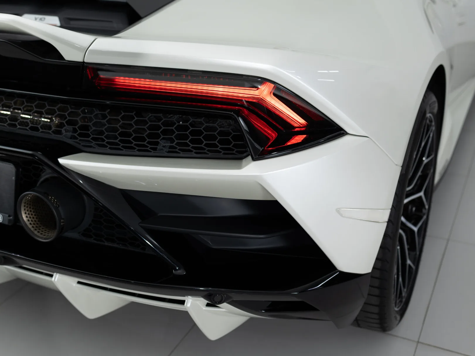 Lamborghini Huracán Base I Рестайлинг, 2020 — экстерьер, фото 31