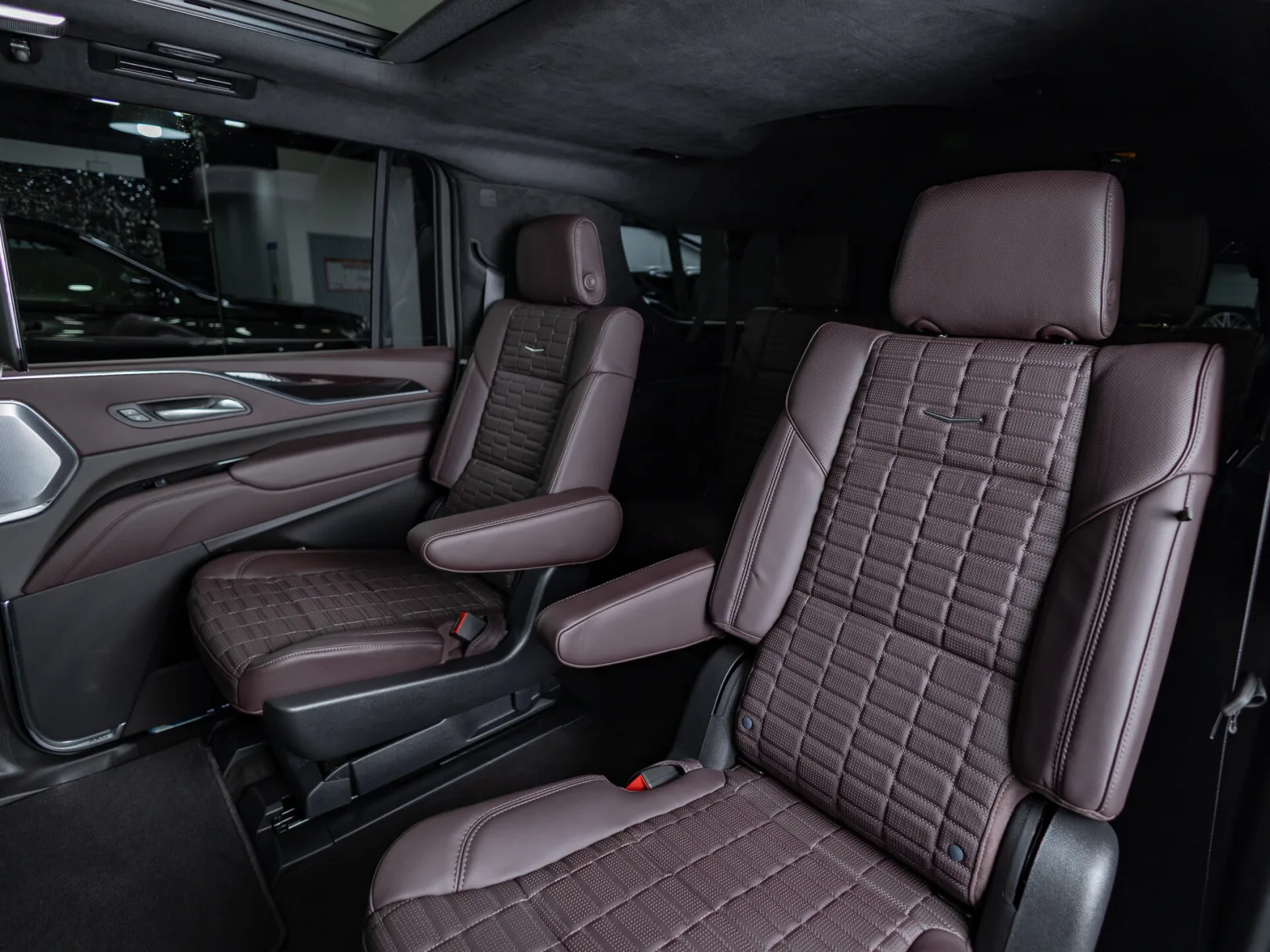Cadillac Escalade Premium Luxury Platinum ESV V, 2024 — экстерьер, фото 29