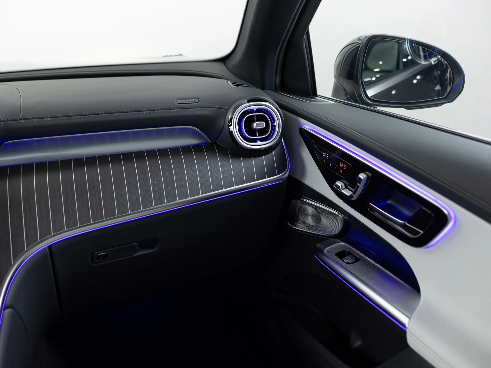 Mercedes-Benz GLC 300 4MATIC II (X254), 2025 — экстерьер, фото 20
