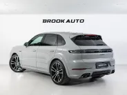 Porsche Cayenne E-Hybrid III Рестайлинг, 2026 — экстерьер, фото 4