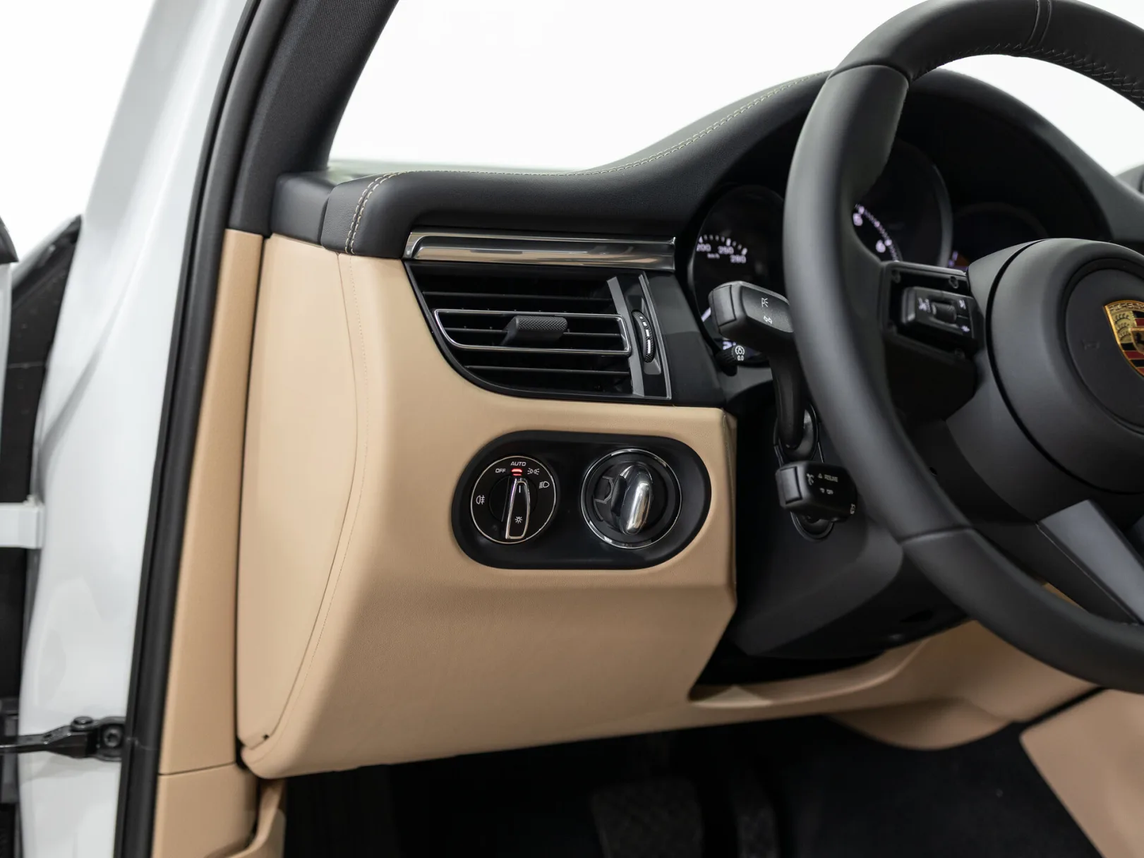 Porsche Macan T I Рестайлинг 2, 2026 — экстерьер, фото 14