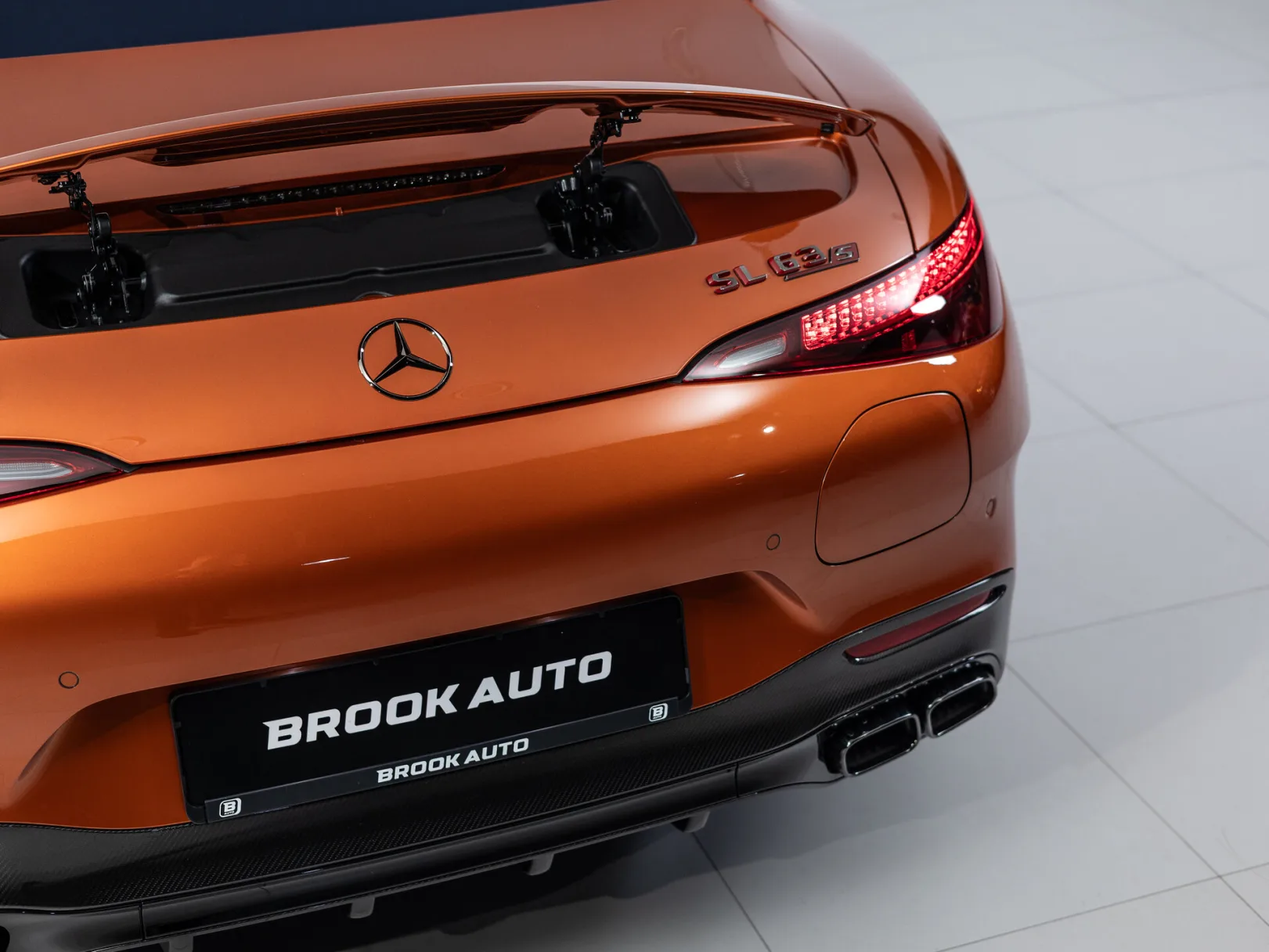 Mercedes-Benz SL-Класс AMG SL 63 S E Performance IV (R232), 2024 — экстерьер, фото 38